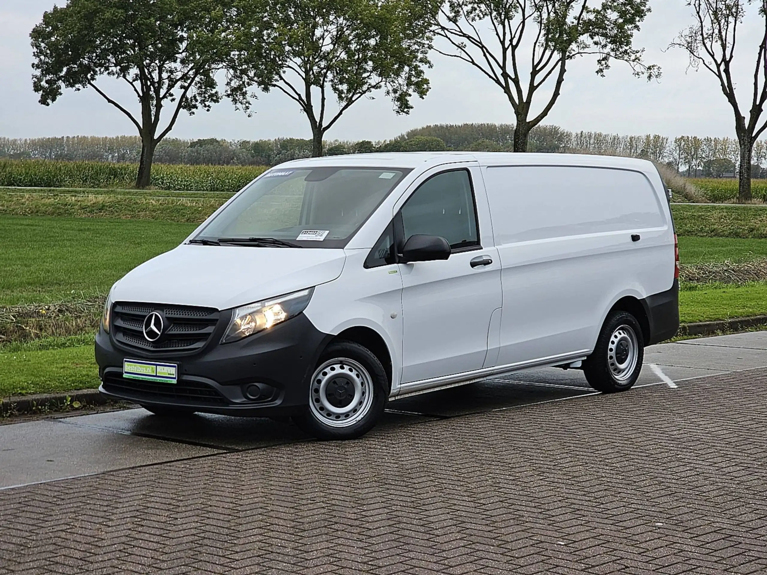 Mercedes-Benz - Vito