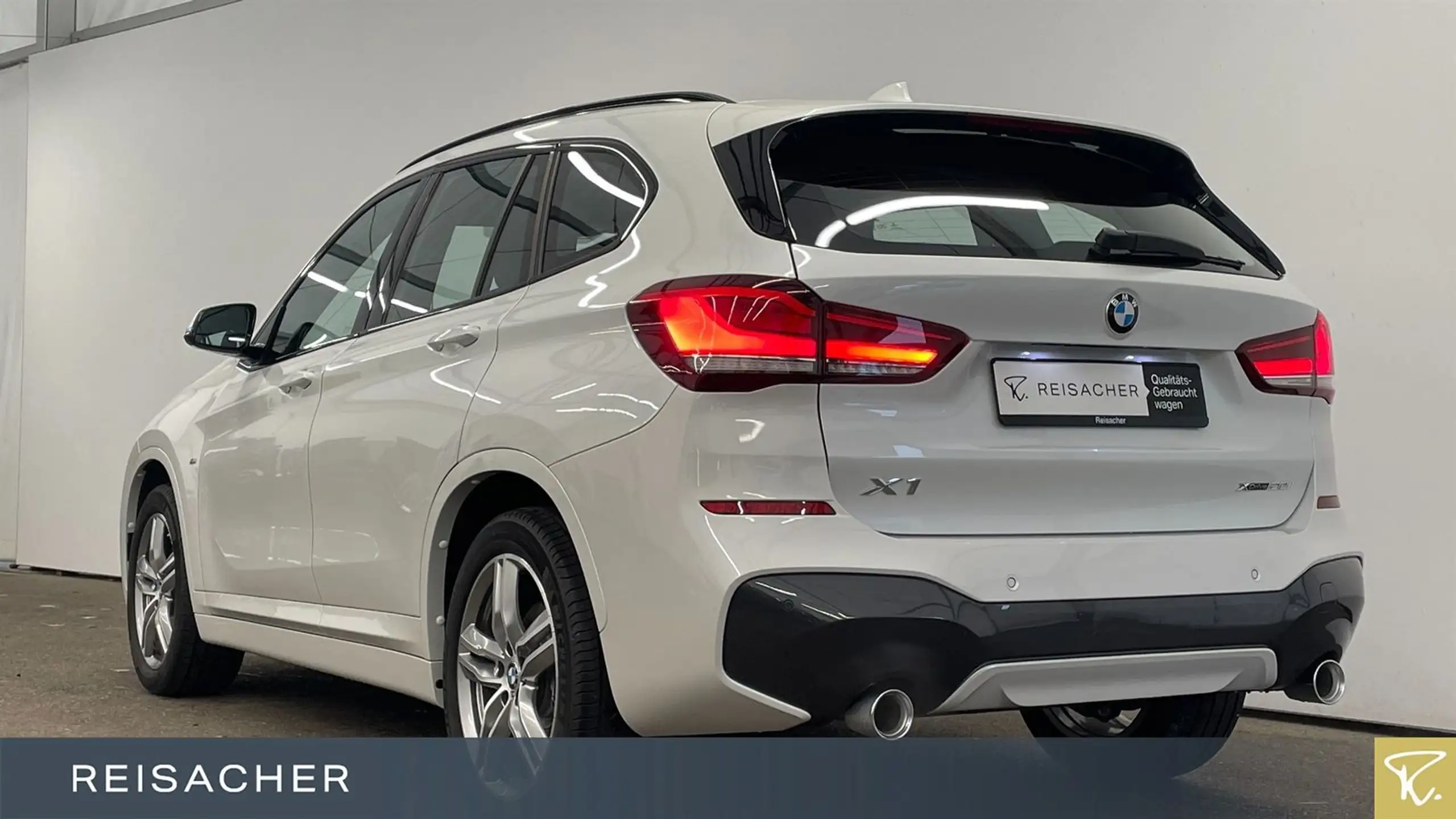 BMW - X1