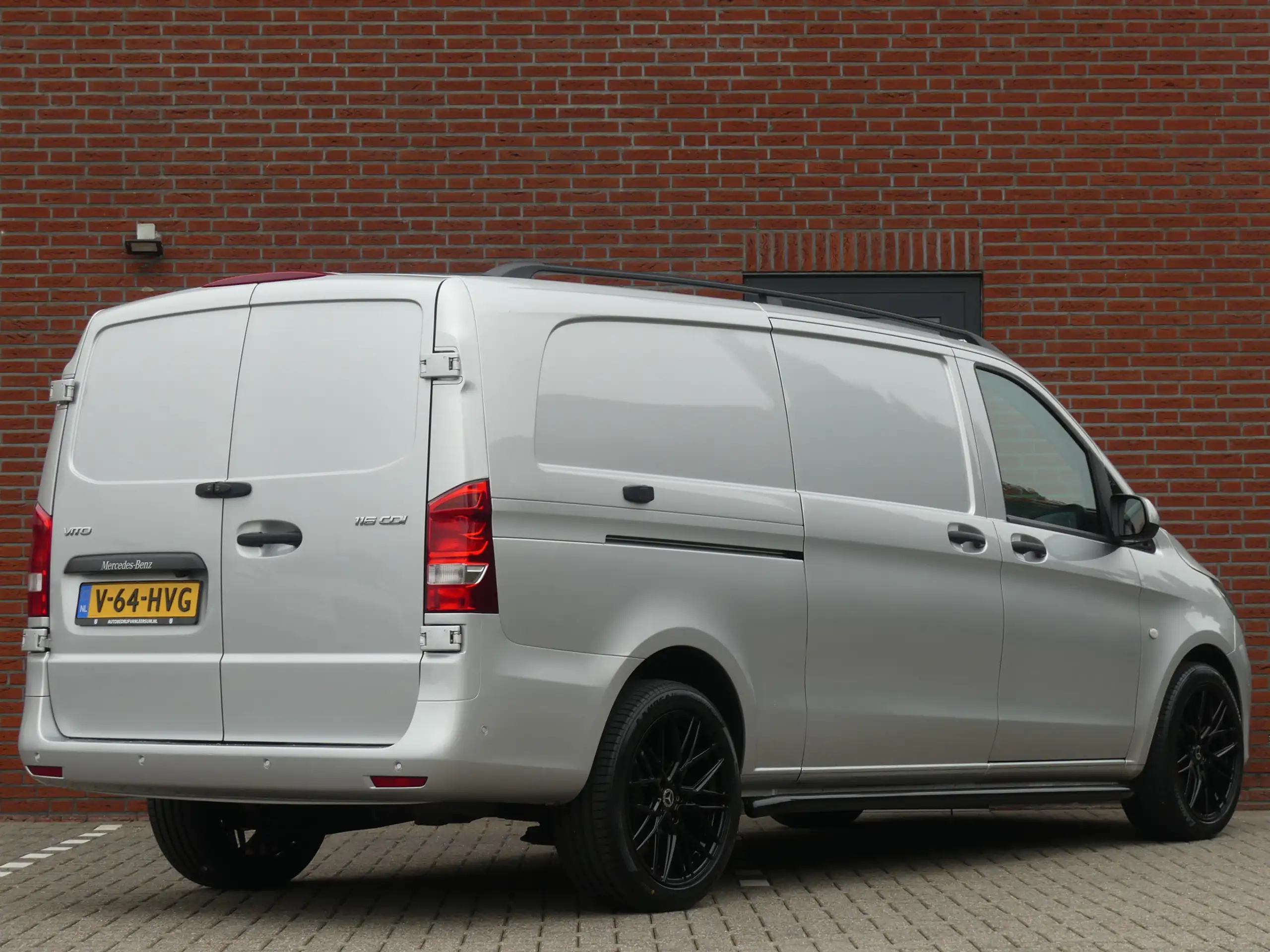 Mercedes-Benz - Vito