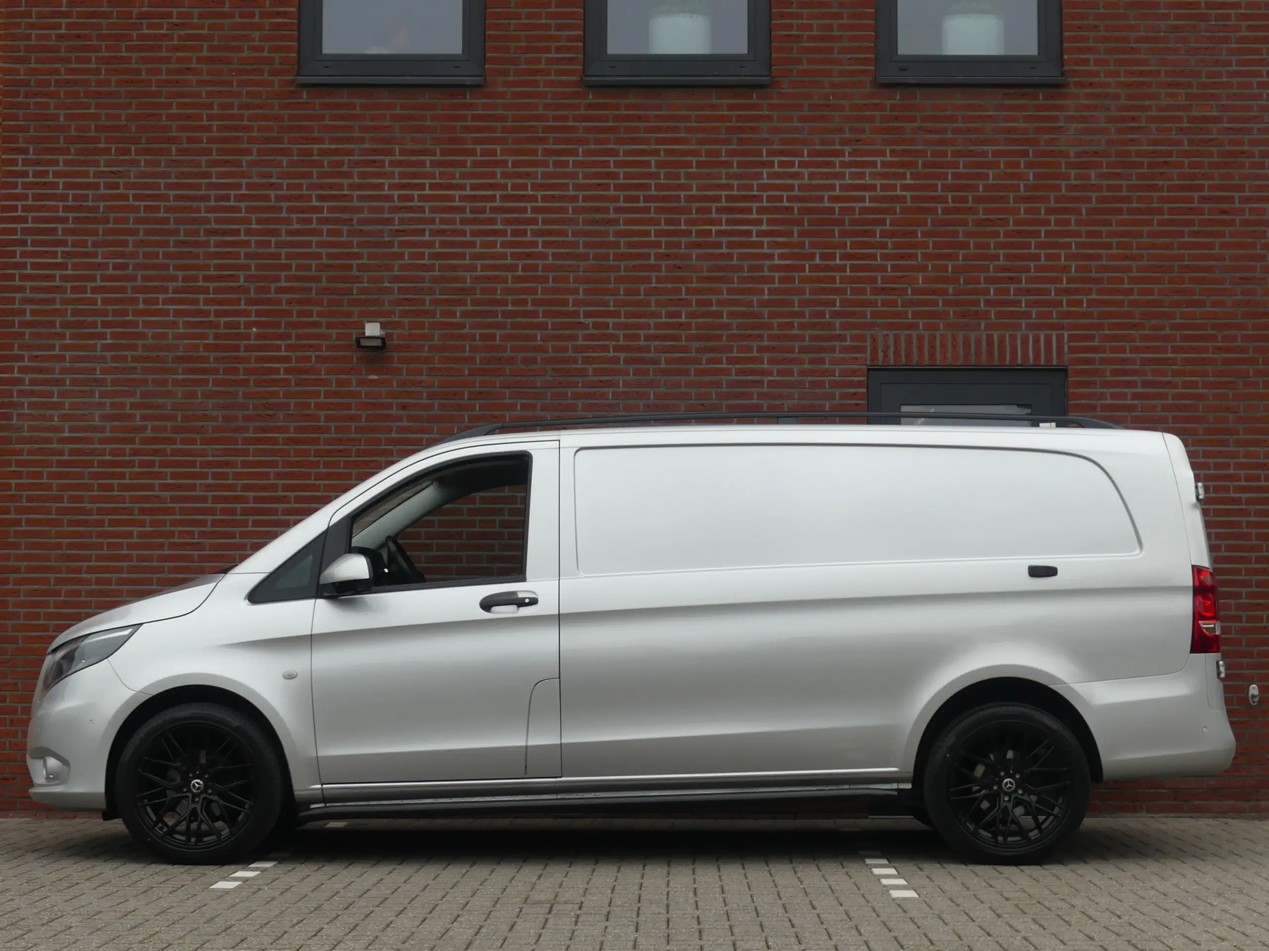 Mercedes-Benz - Vito