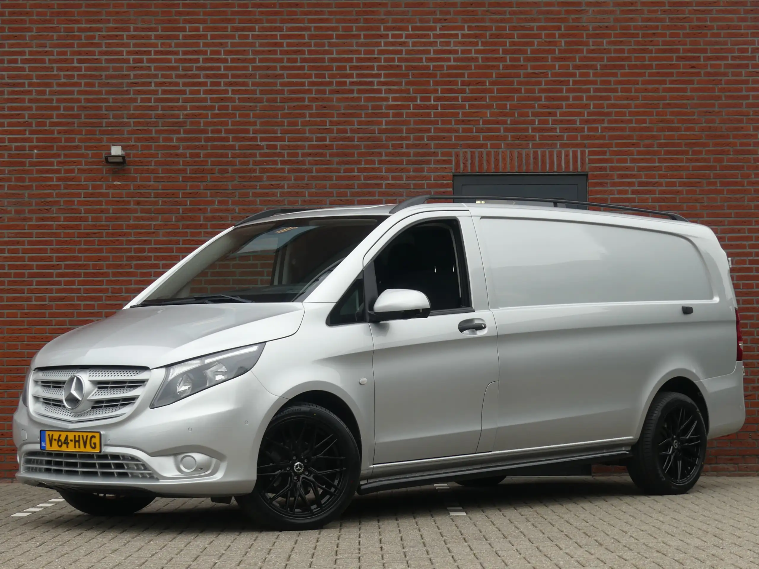 Mercedes-Benz - Vito