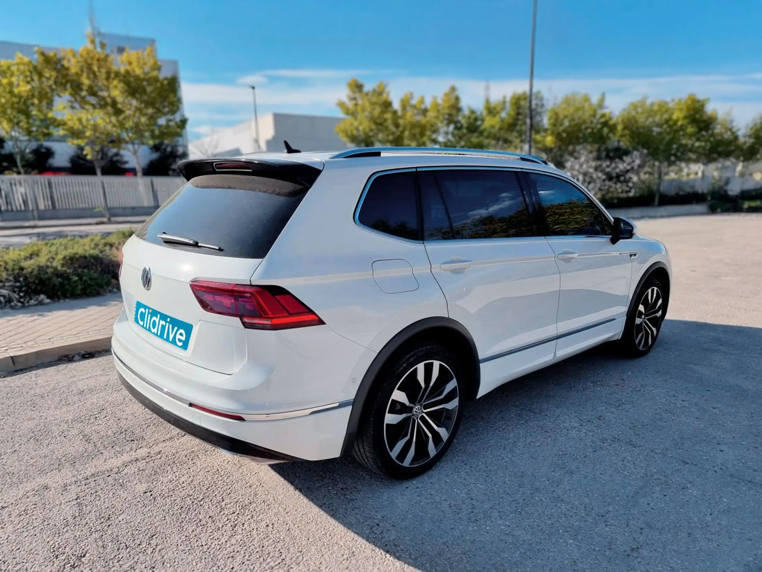 Volkswagen - Tiguan Allspace