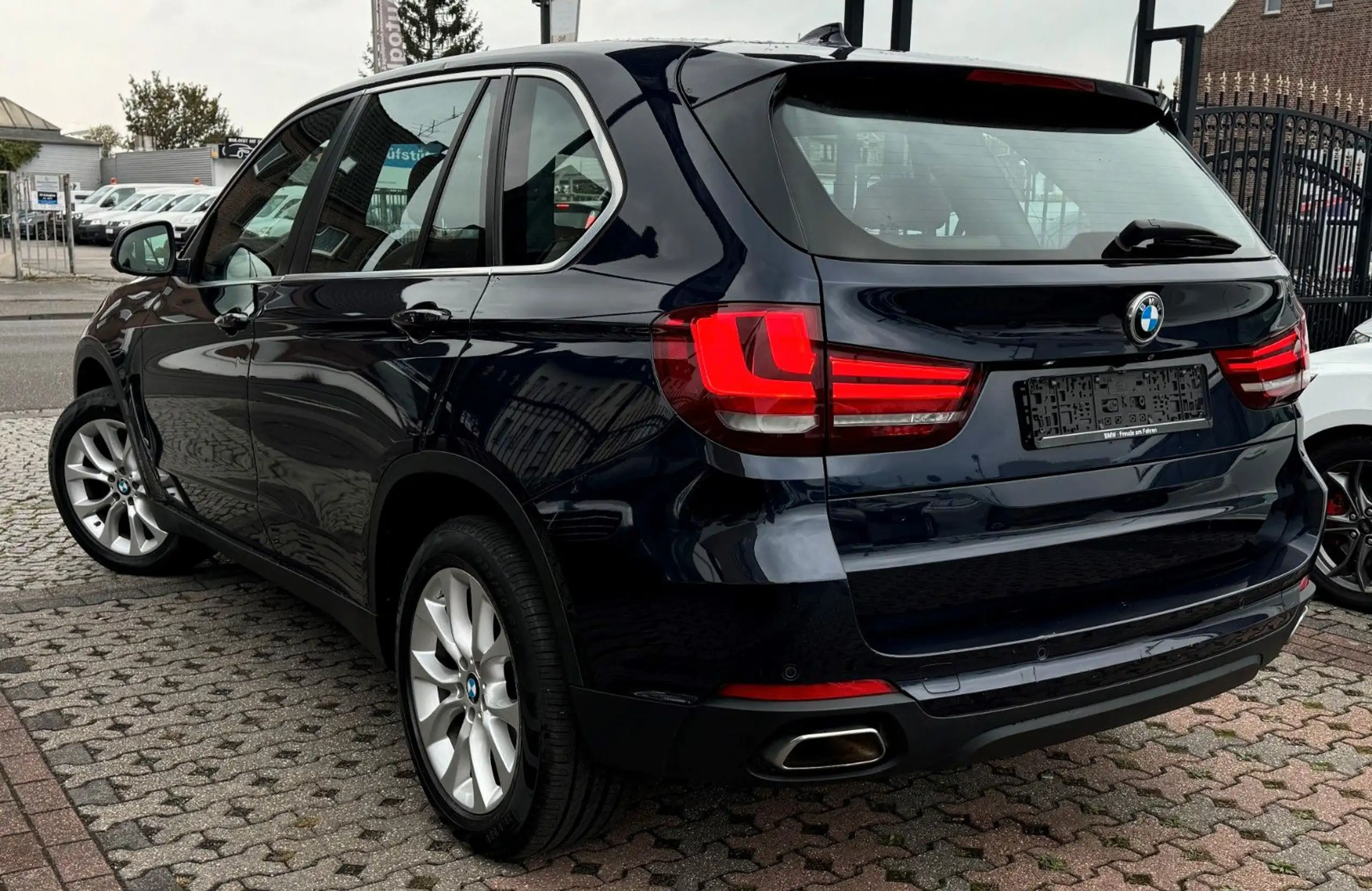 BMW - X5