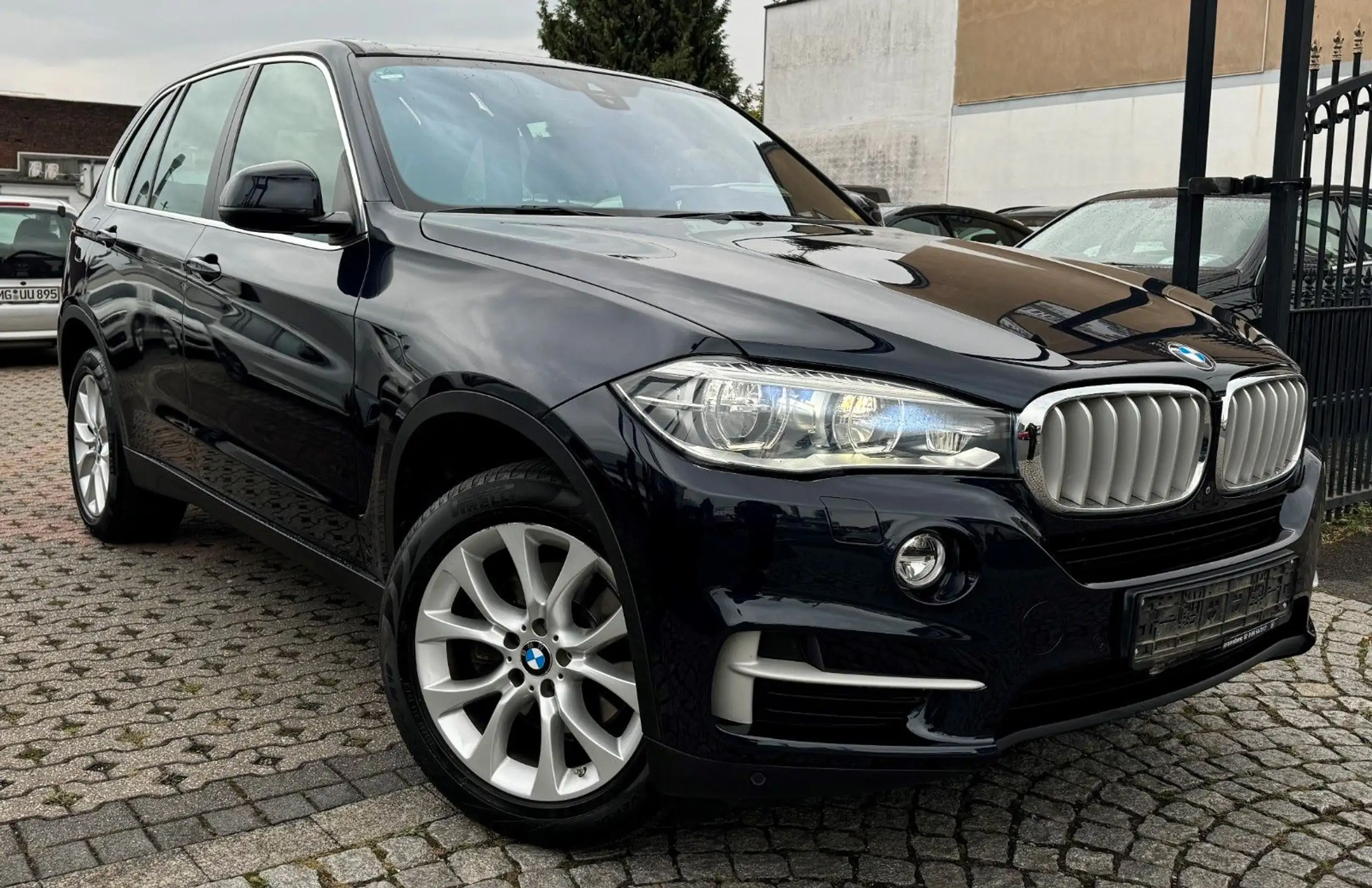 BMW - X5