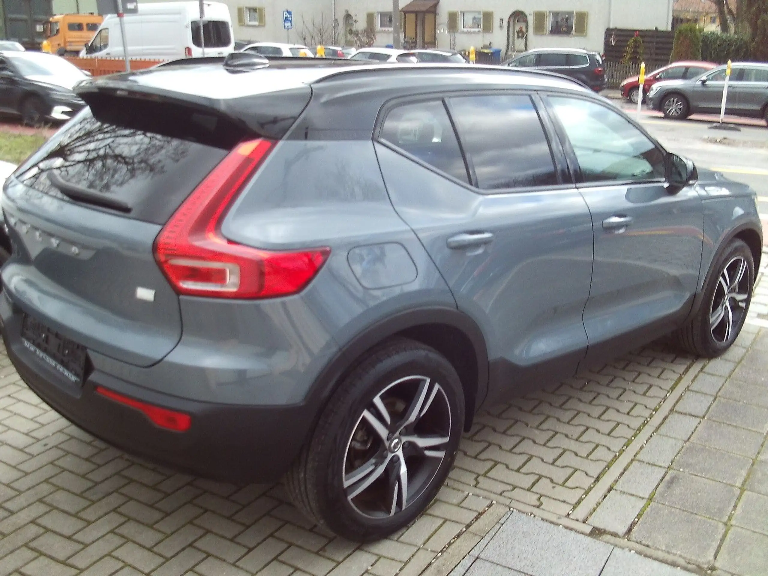 Volvo - XC40