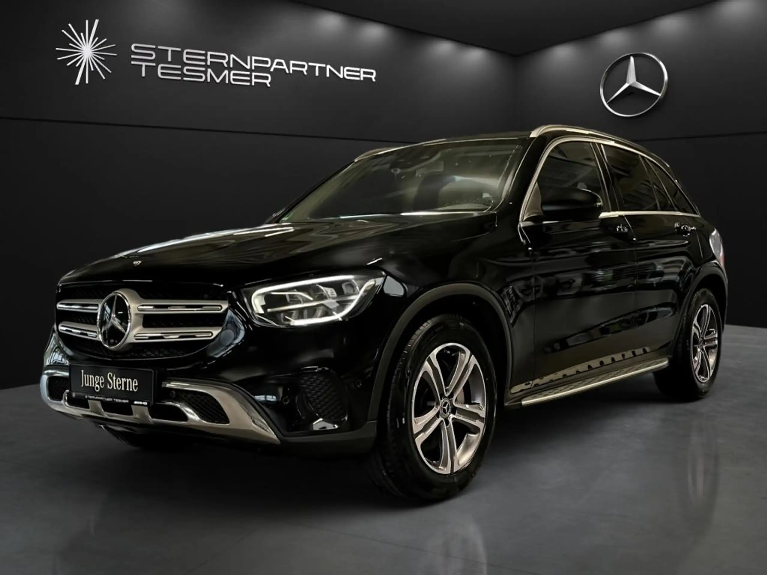 Mercedes-Benz - GLC 220