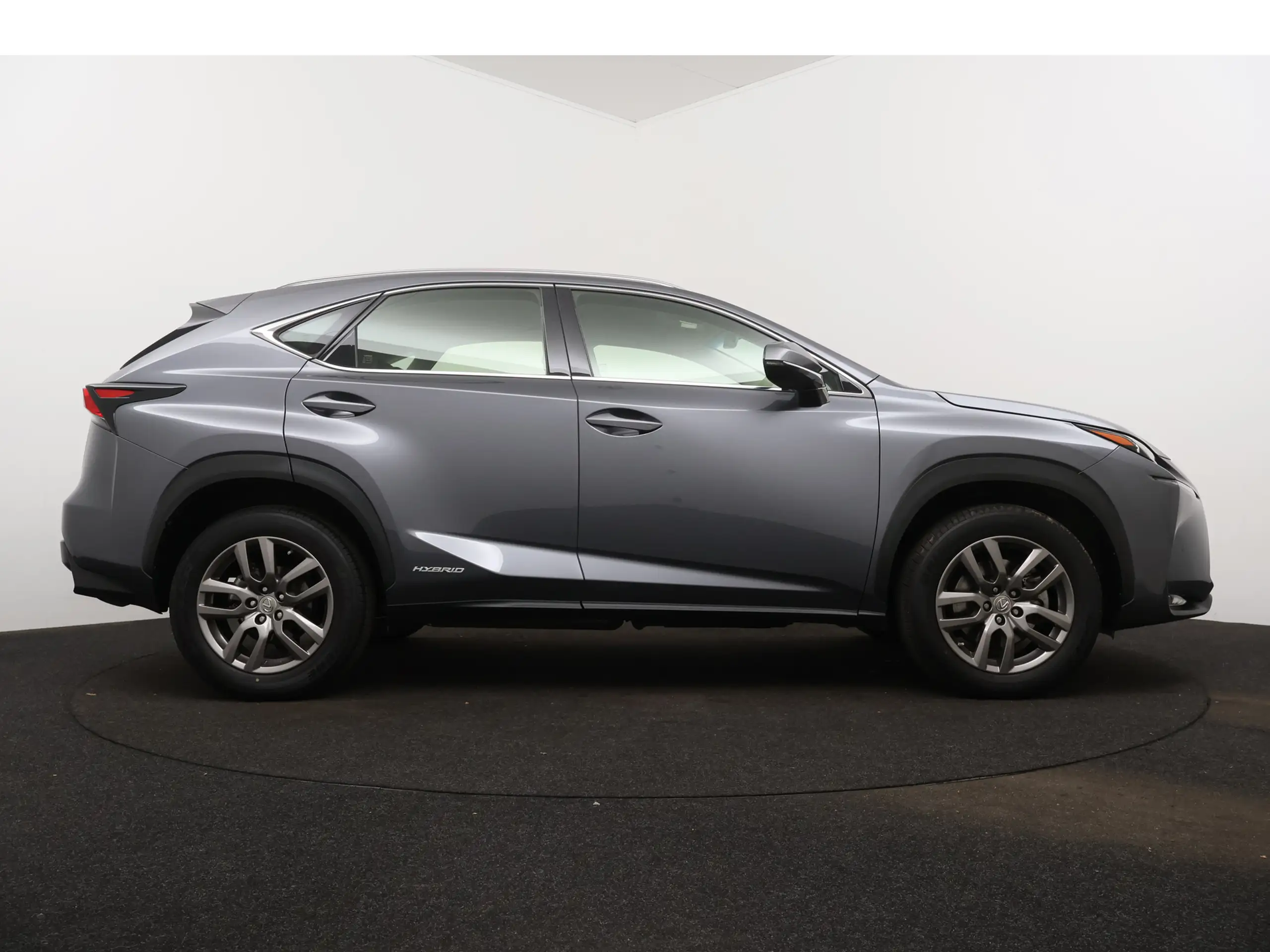 Lexus - NX 300h