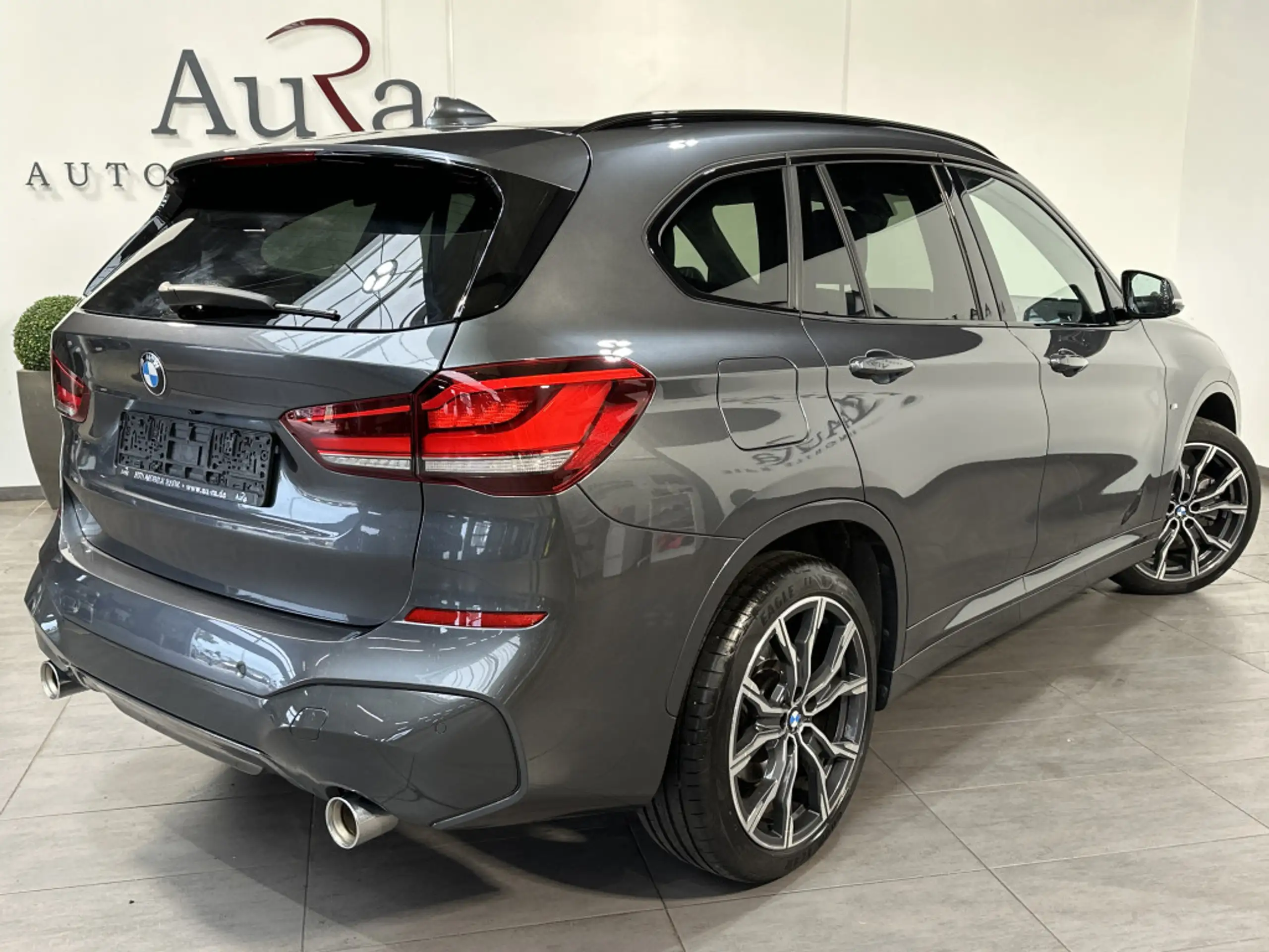 BMW - X1