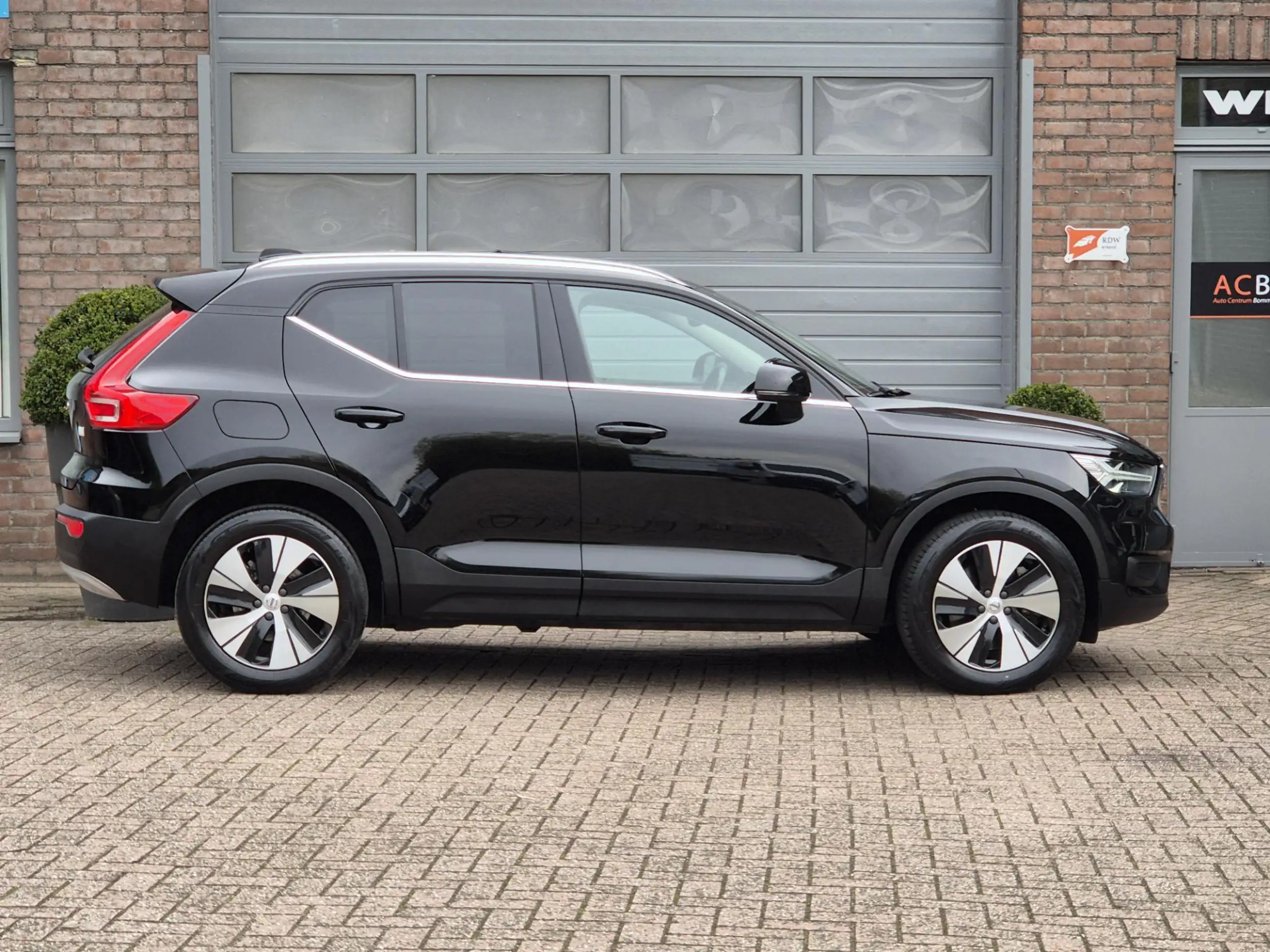 Volvo - XC40