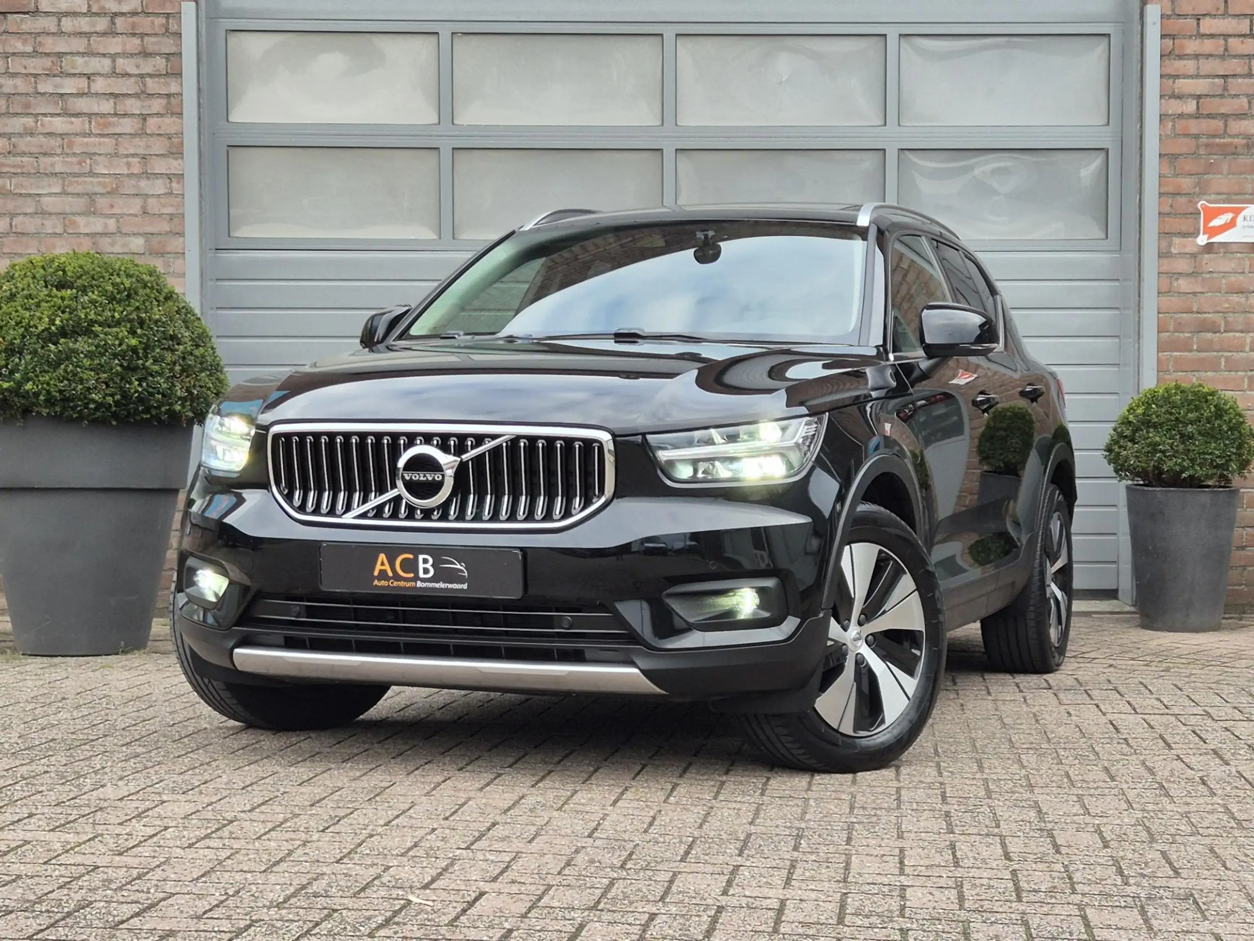 Volvo - XC40