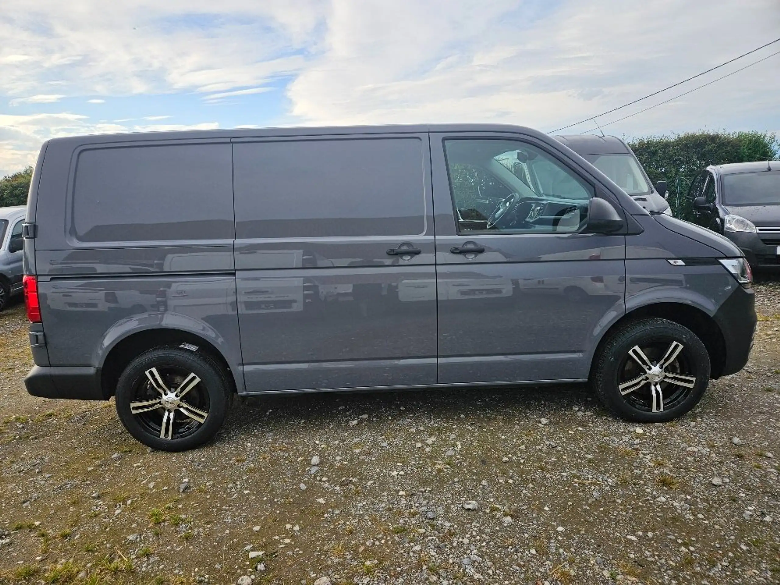 Volkswagen - T6.1 Transporter