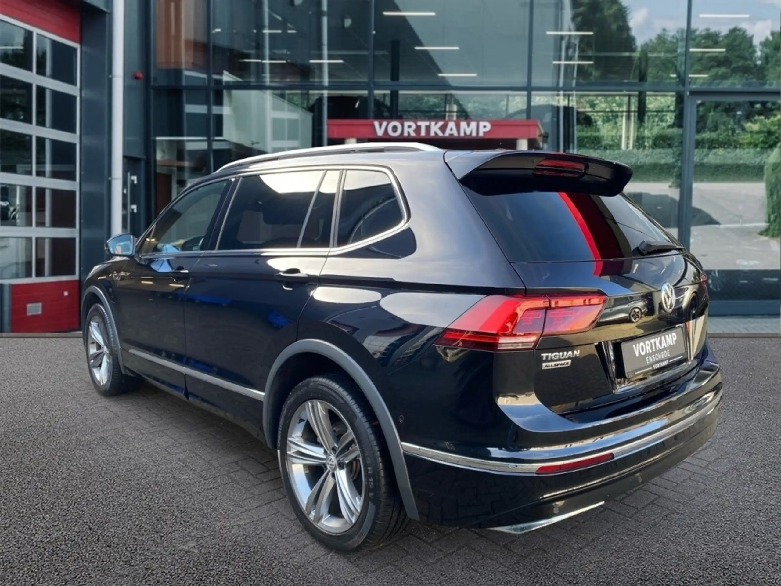 Volkswagen - Tiguan