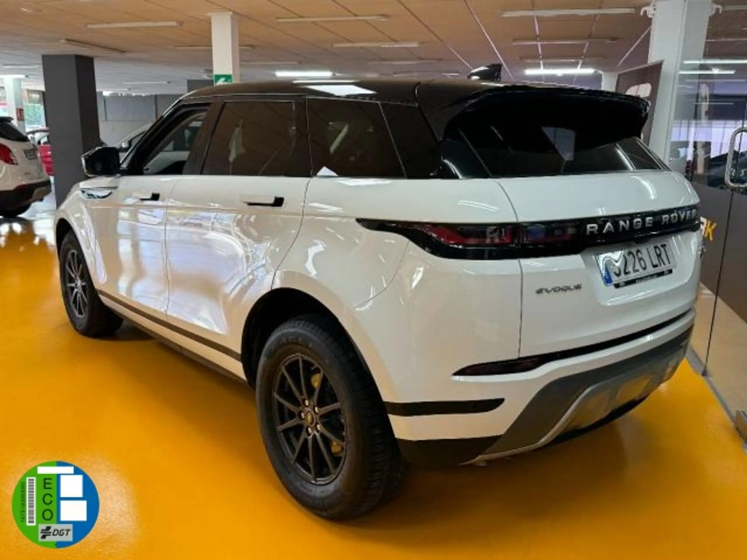 Land Rover - Range Rover Evoque