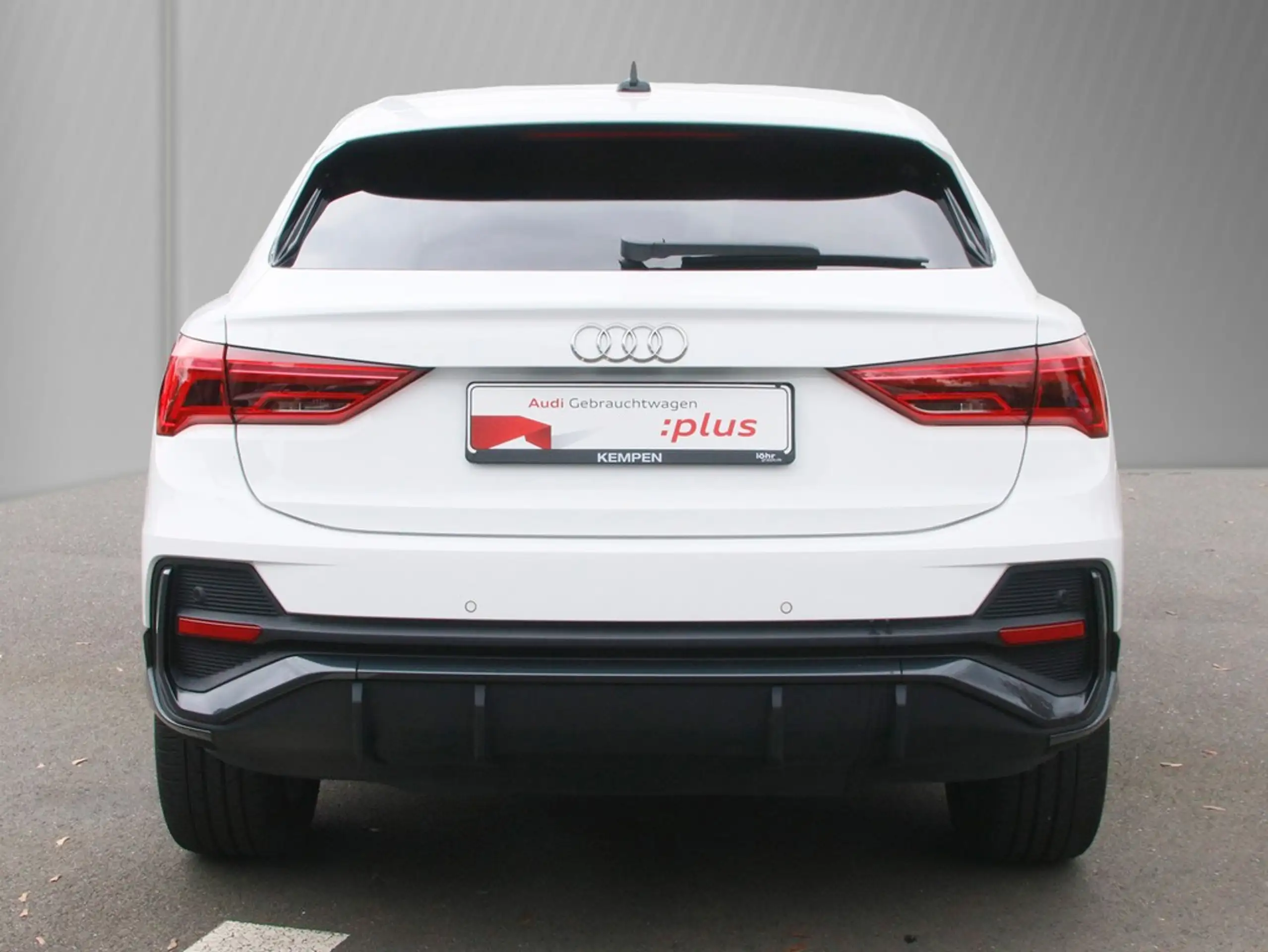 Audi - Q3