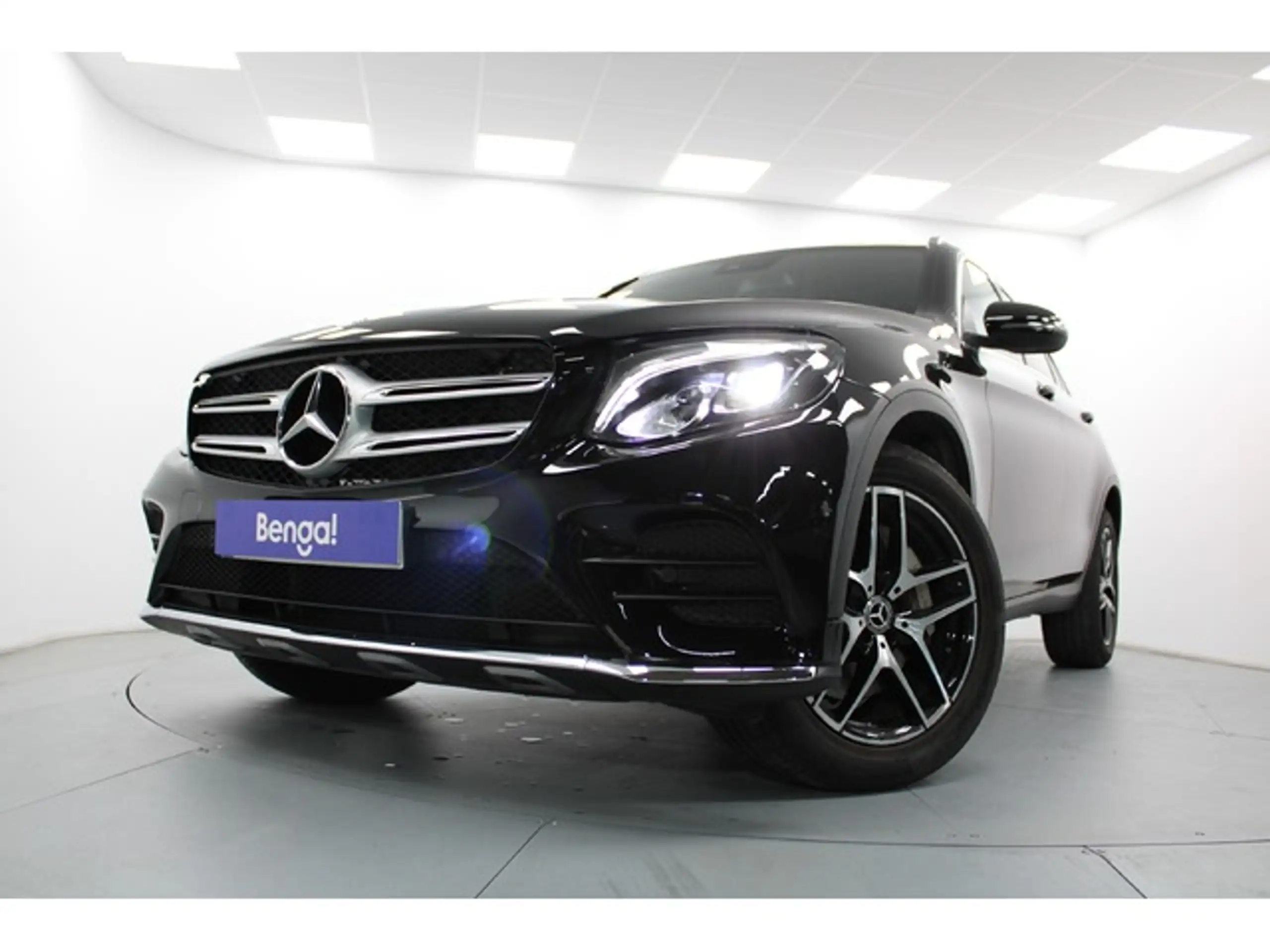 Mercedes-Benz - GLC 220