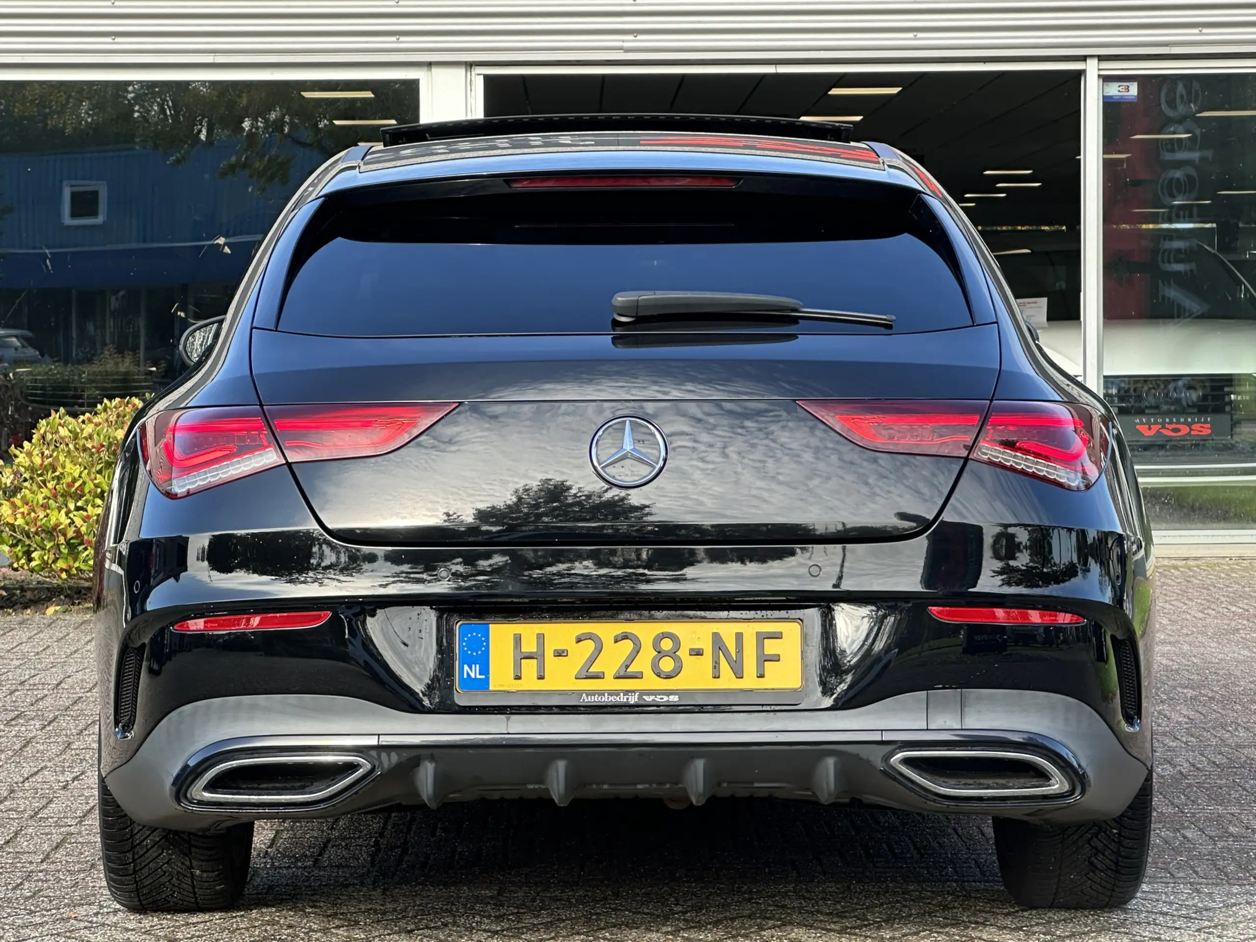 Mercedes-Benz - CLA 200