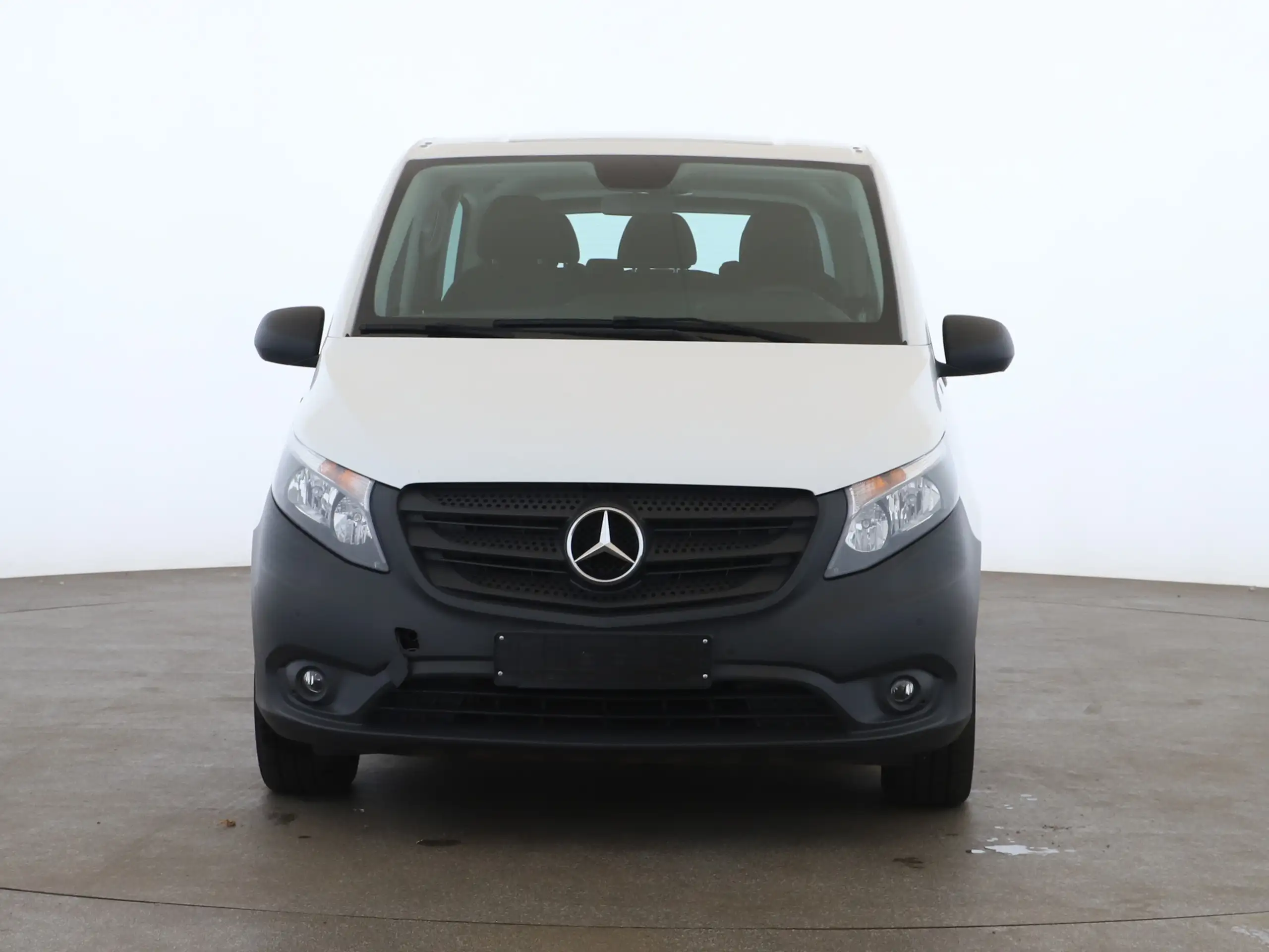 Mercedes-Benz - Vito