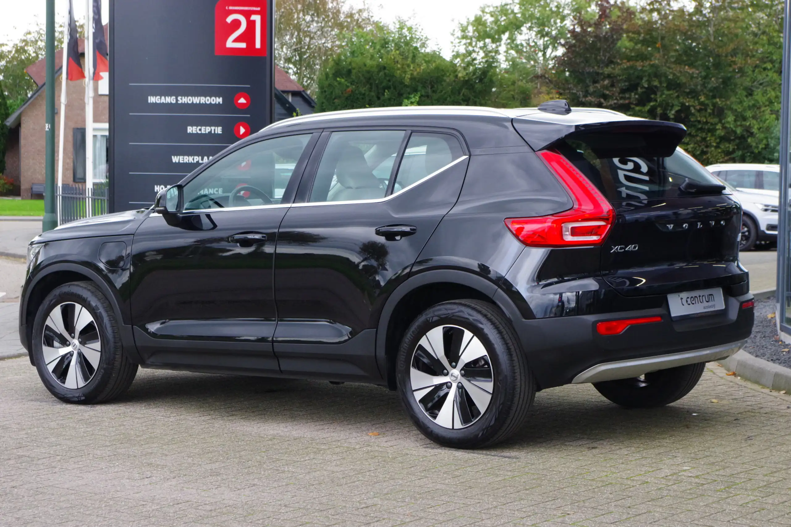 Volvo - XC40