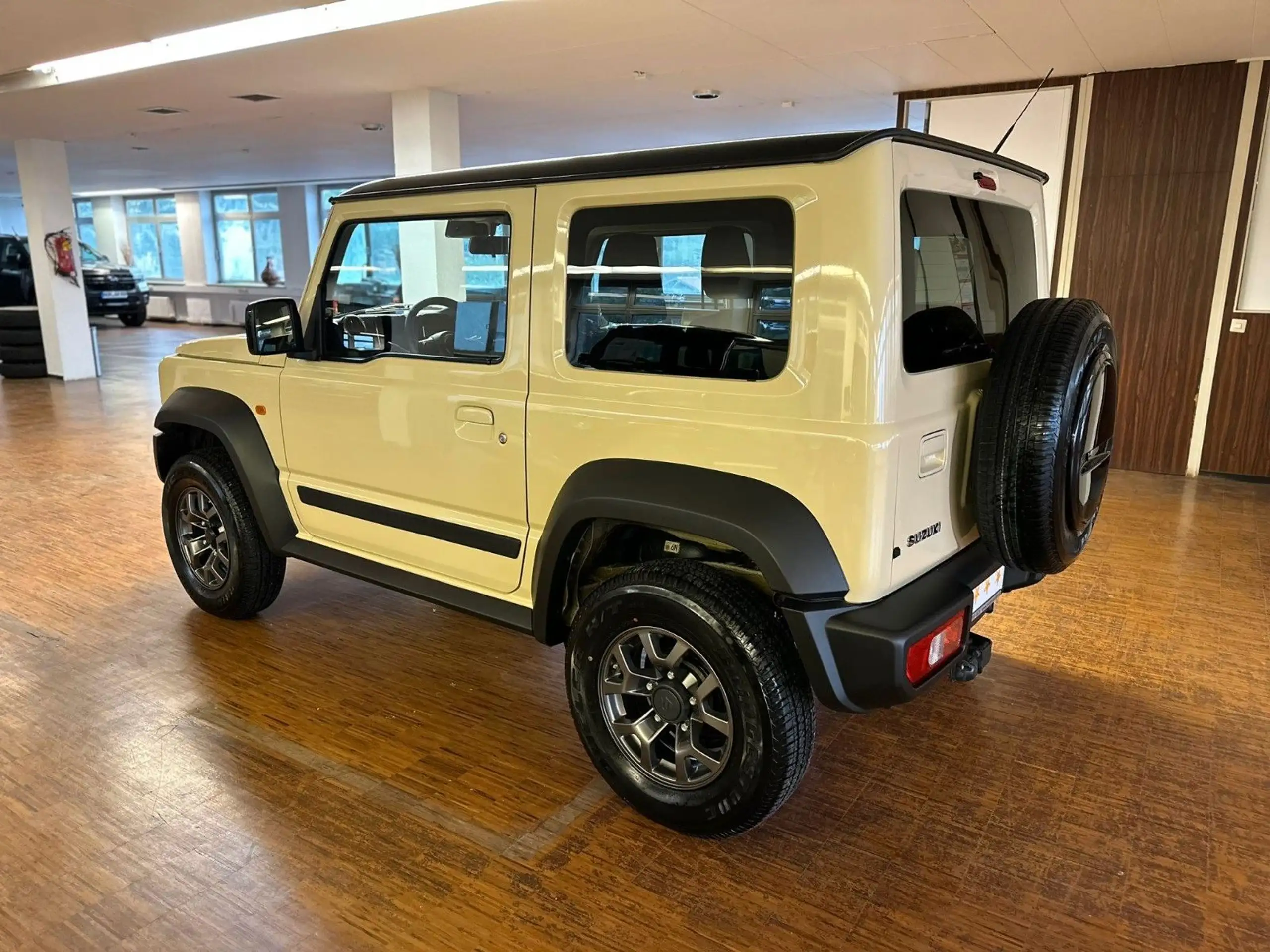 Suzuki - Jimny