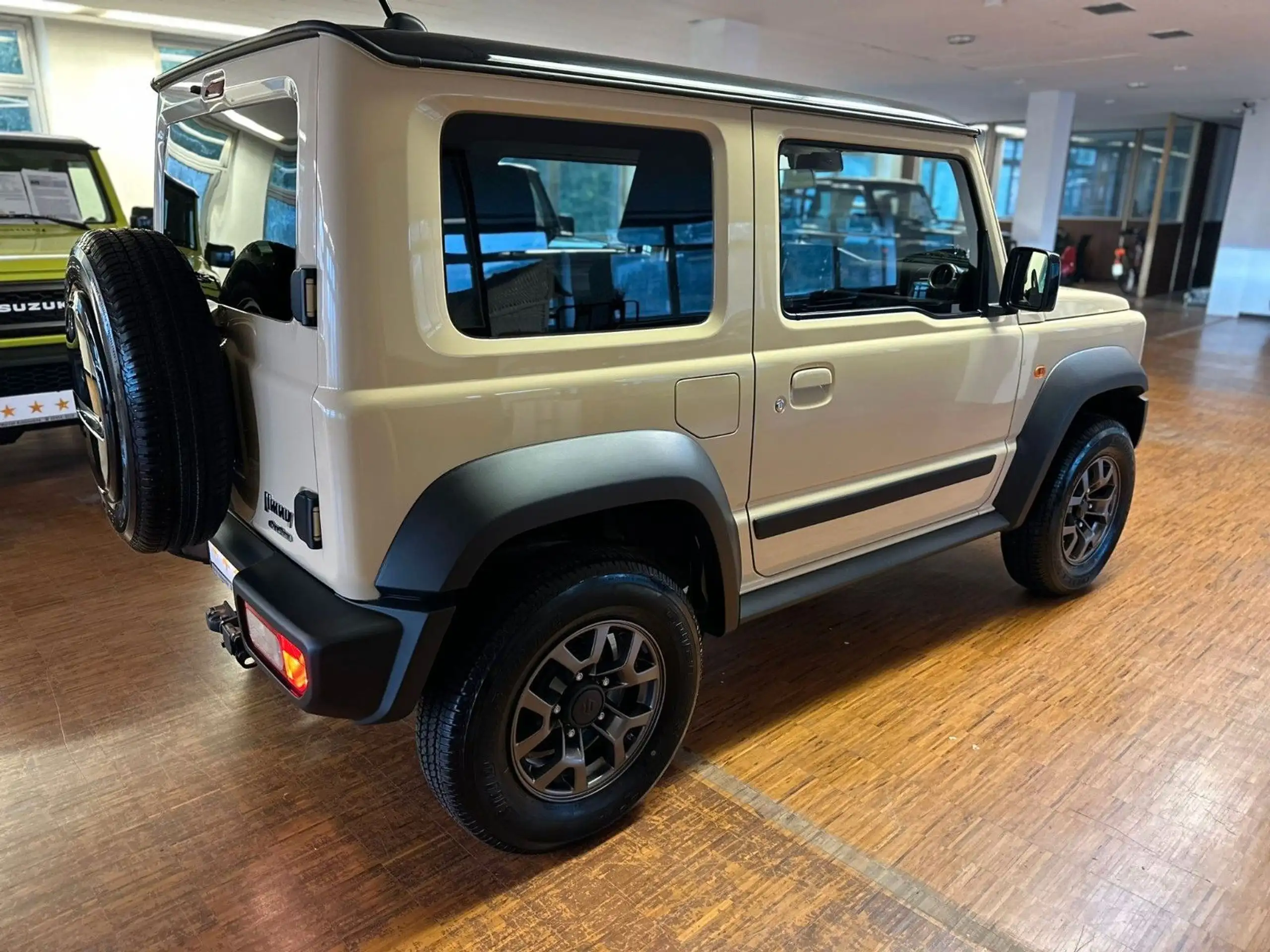 Suzuki - Jimny