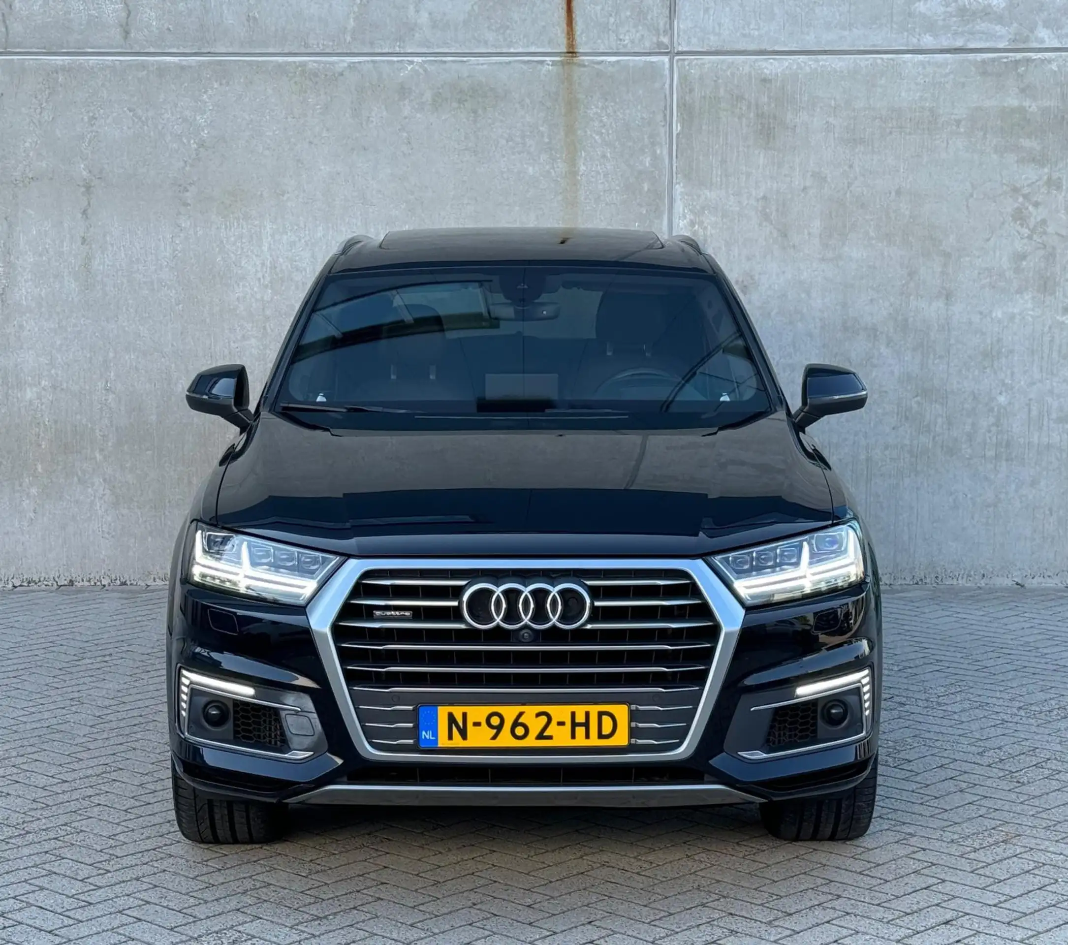 Audi - Q7