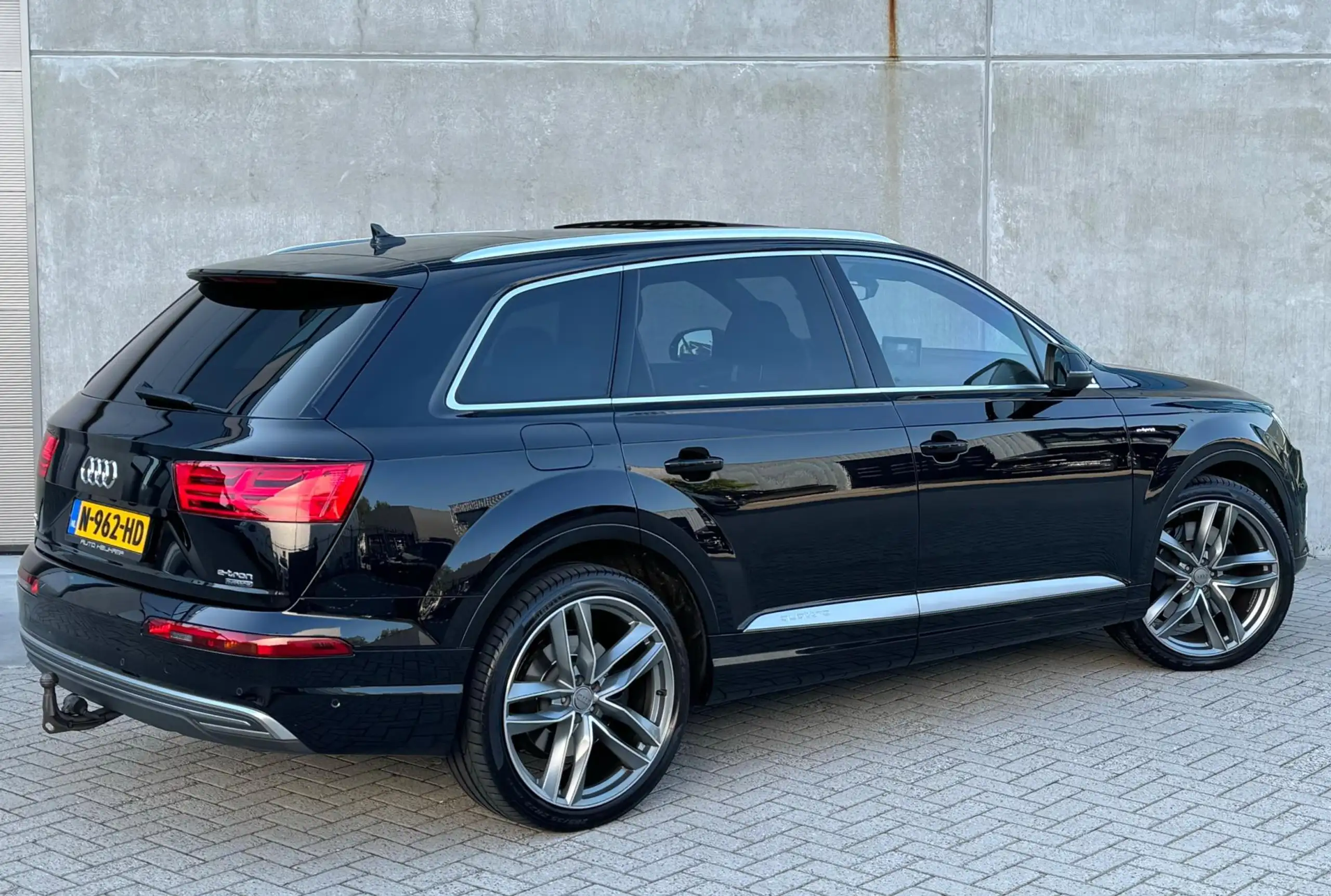 Audi - Q7