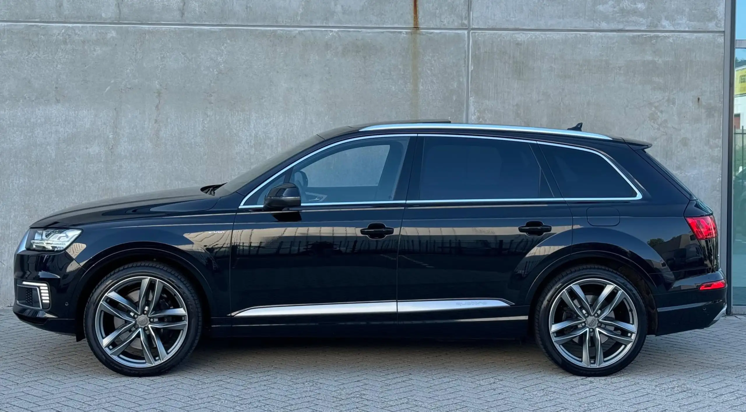 Audi - Q7