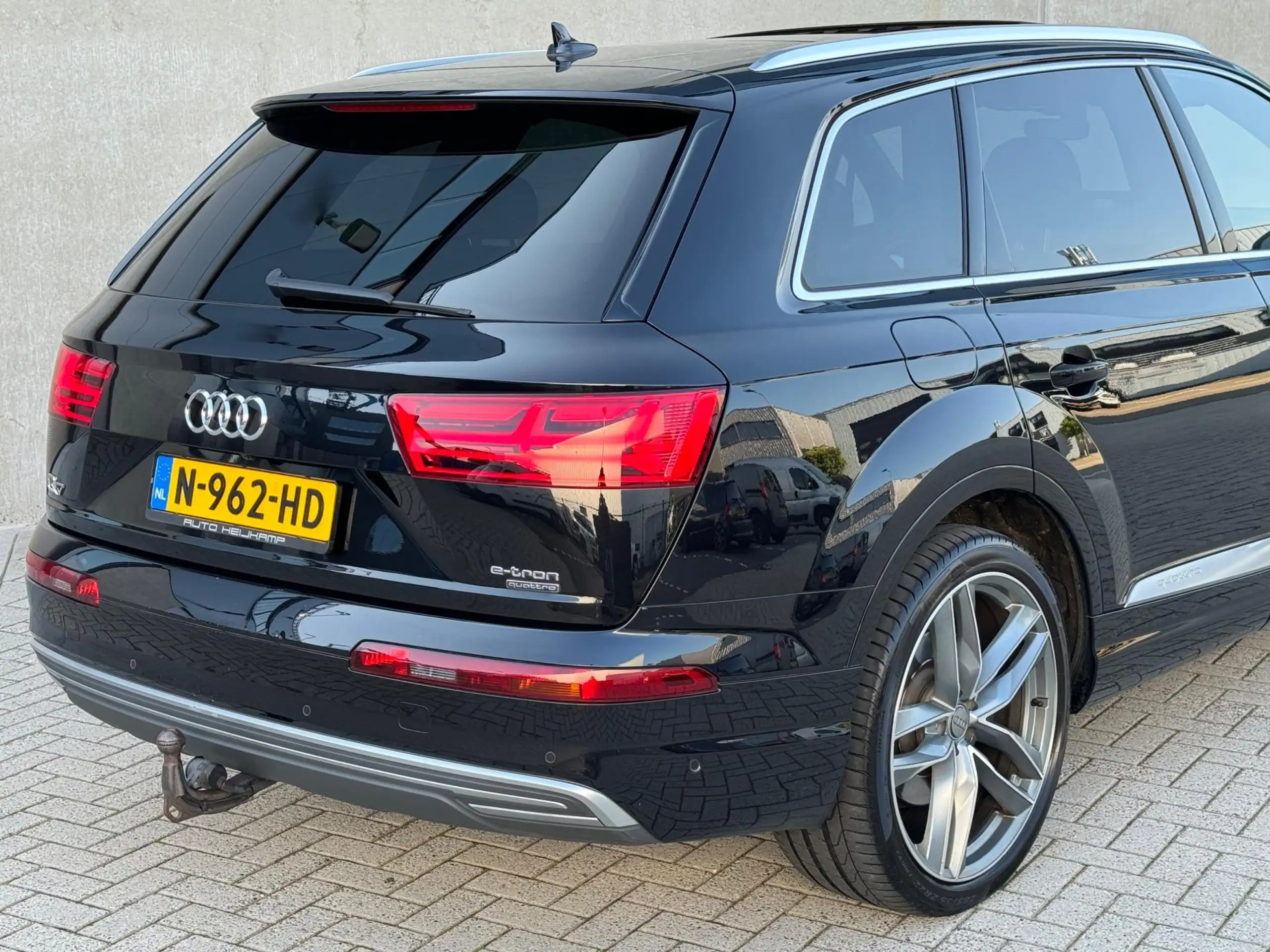 Audi - Q7