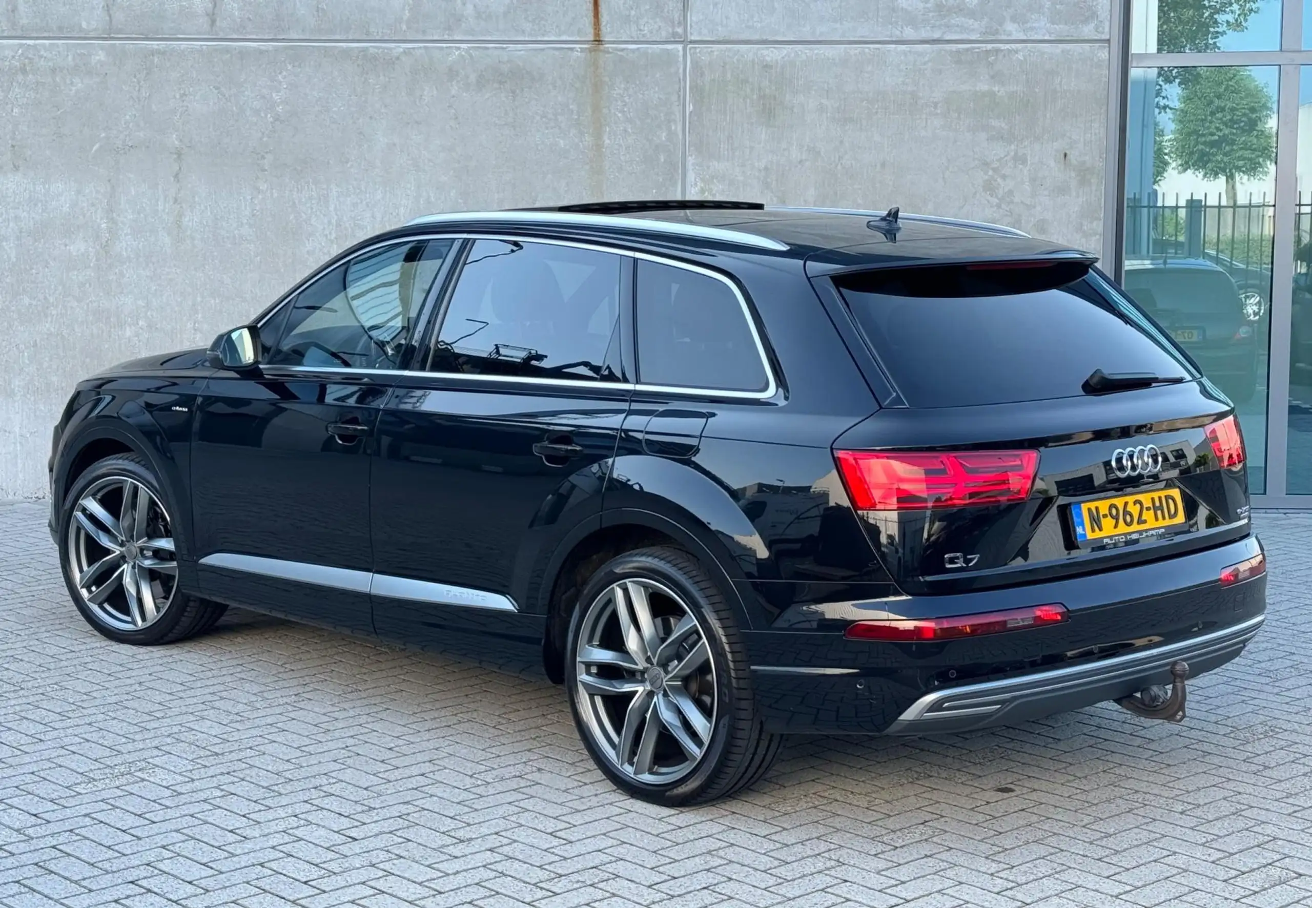 Audi - Q7