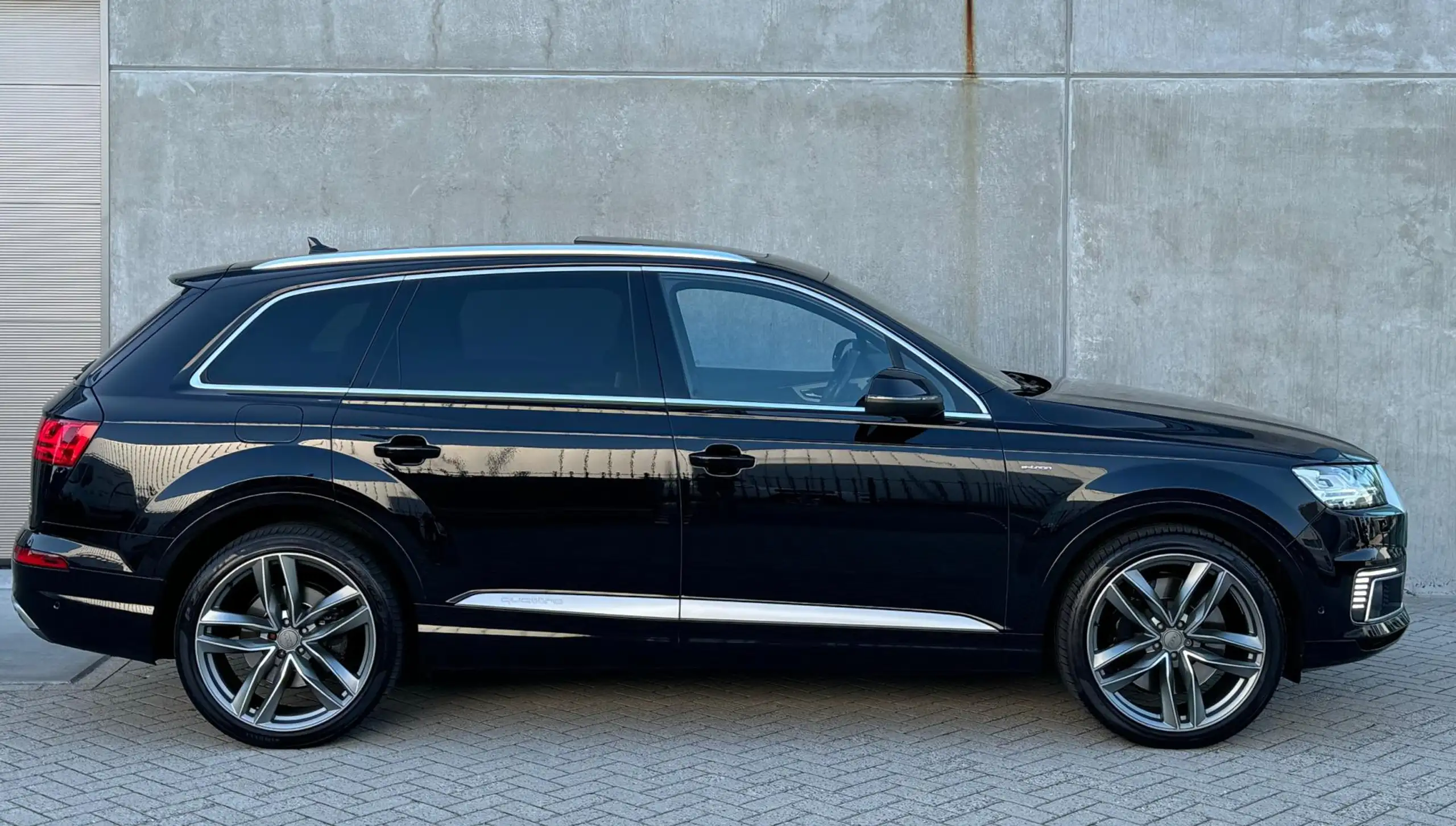 Audi - Q7