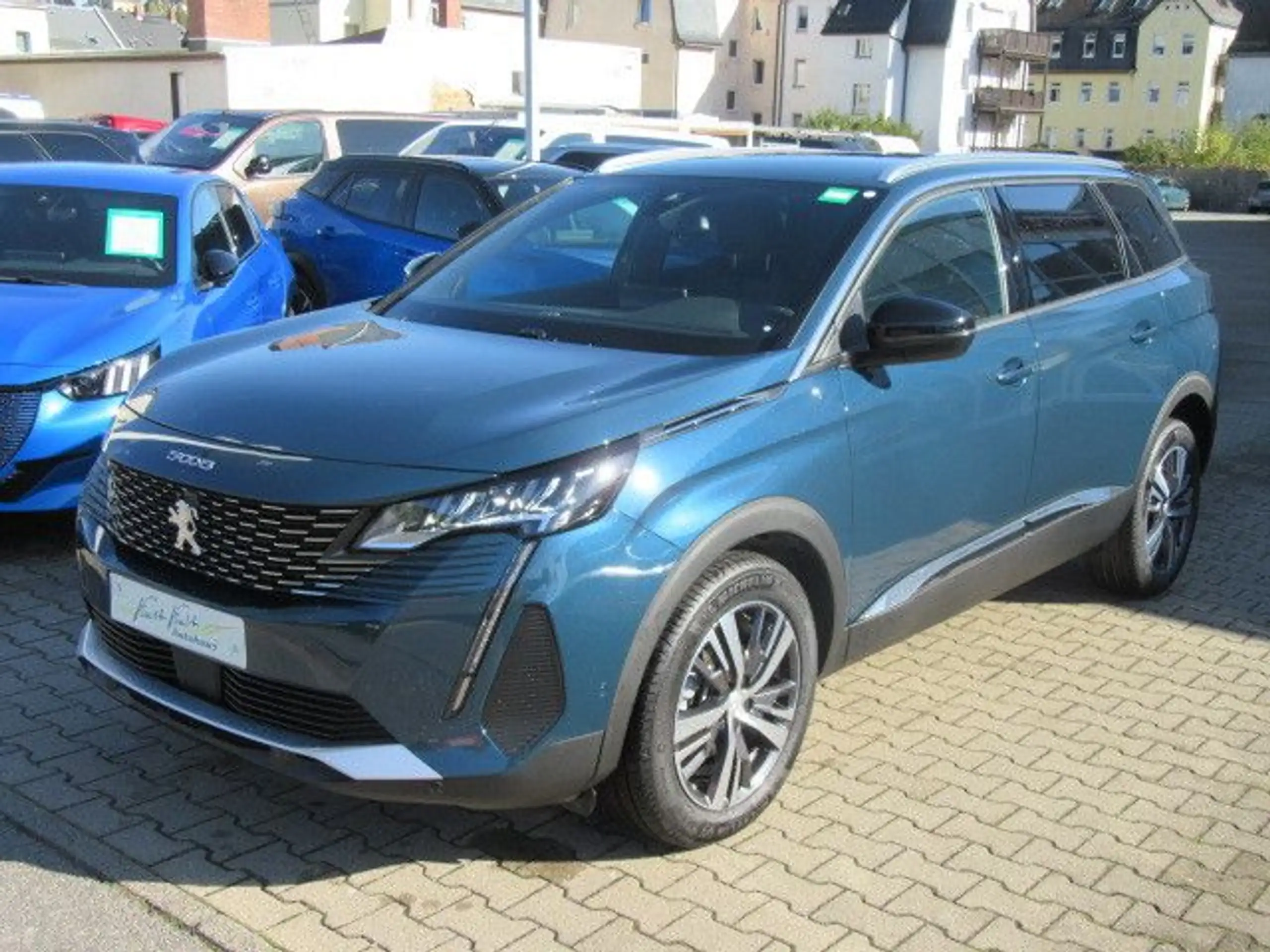 Peugeot - 5008