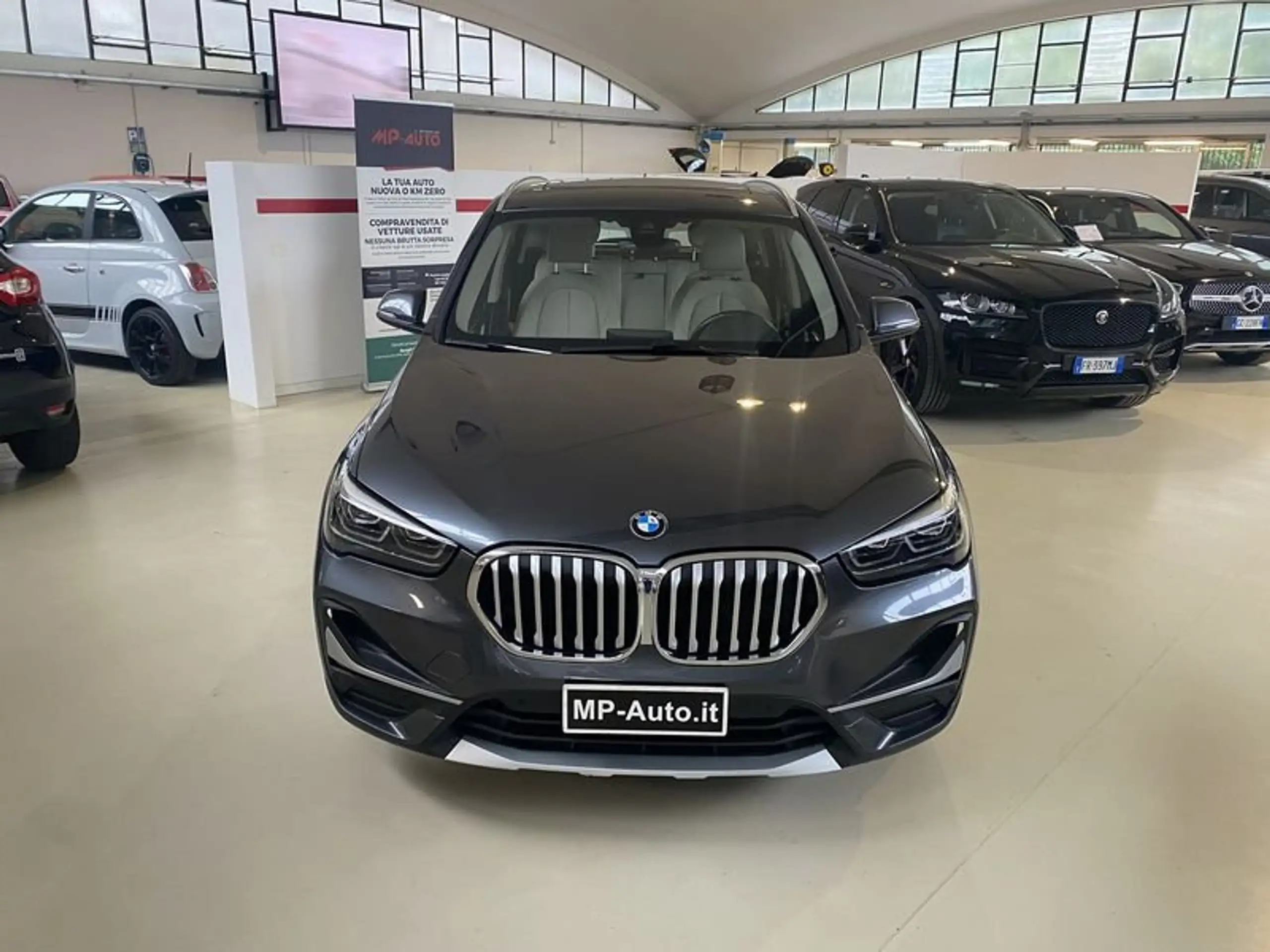 BMW - X1