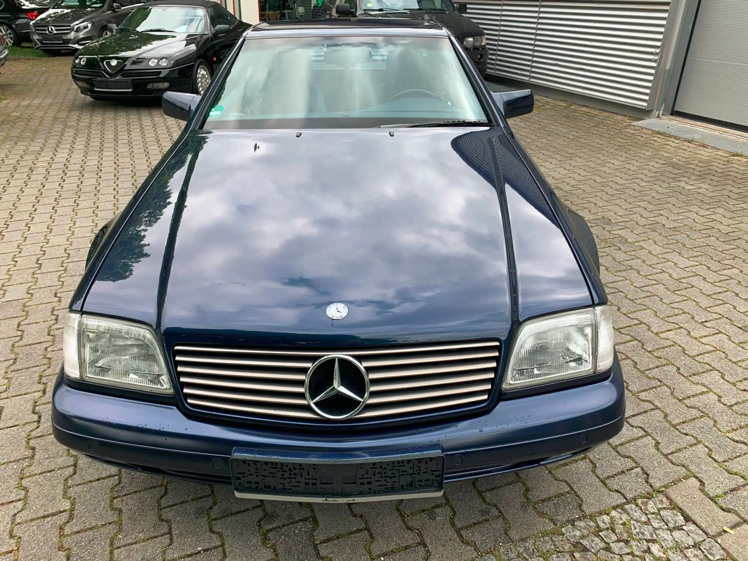 Mercedes-Benz - SL 320