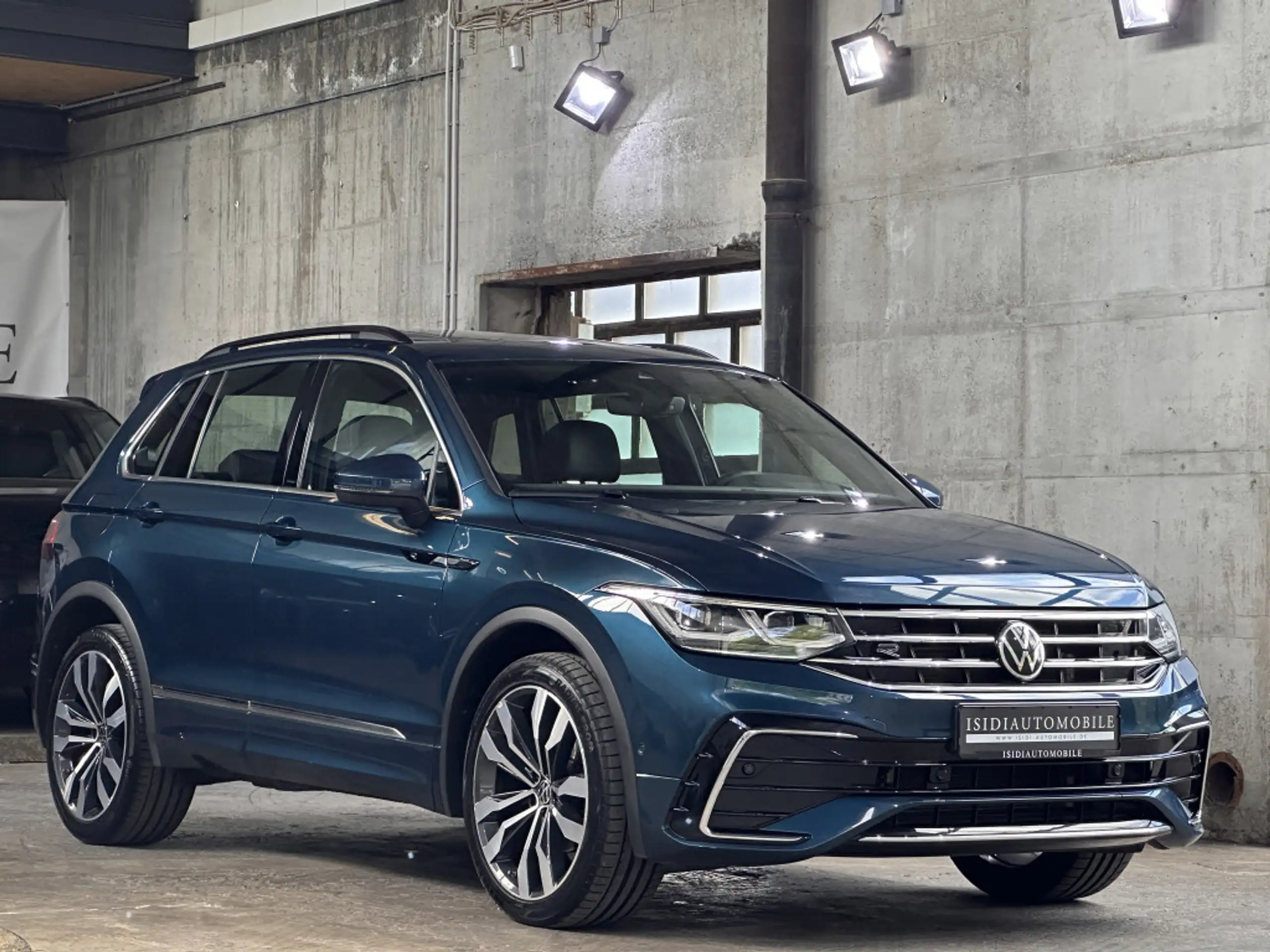 Volkswagen - Tiguan