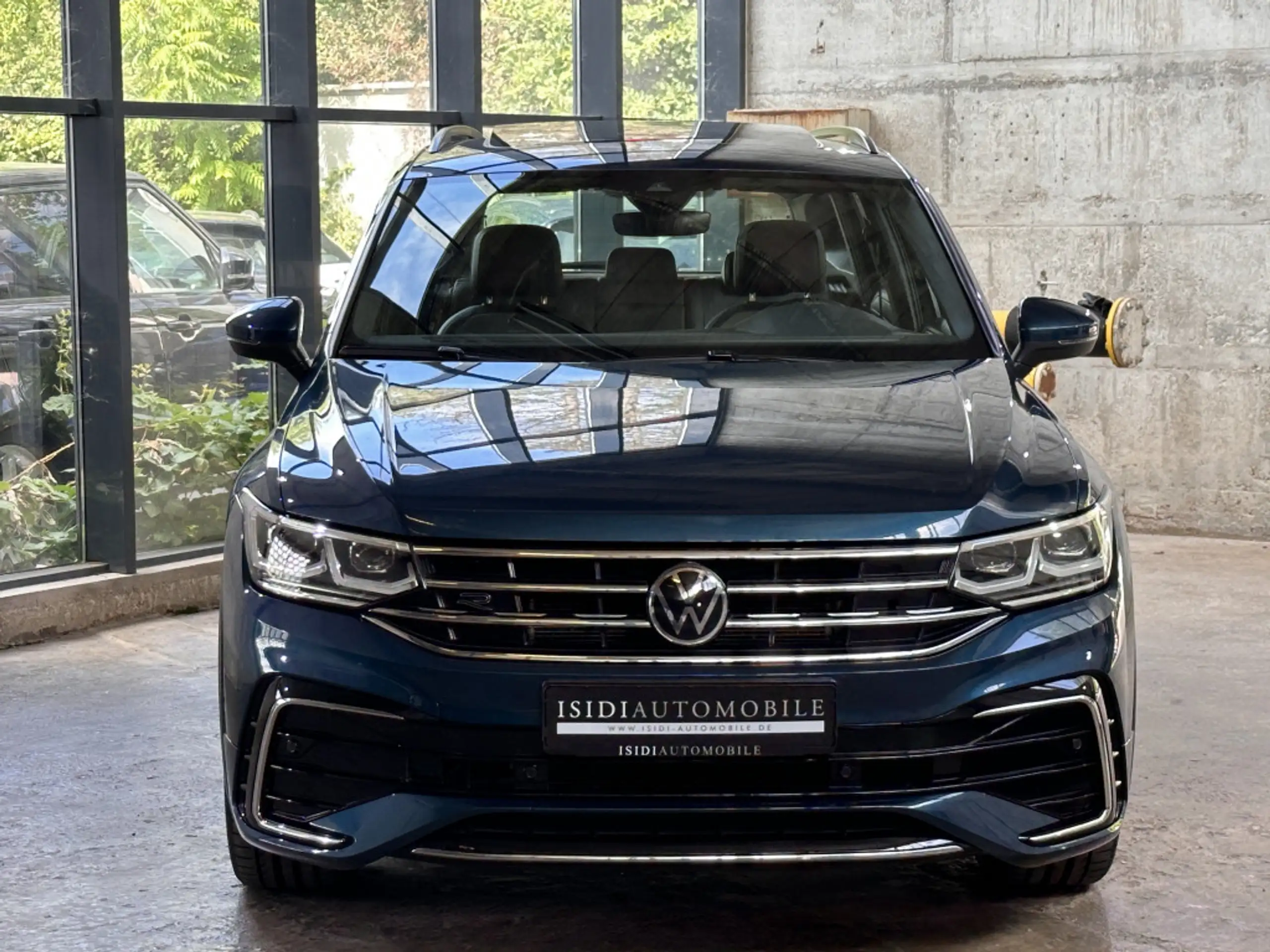 Volkswagen - Tiguan