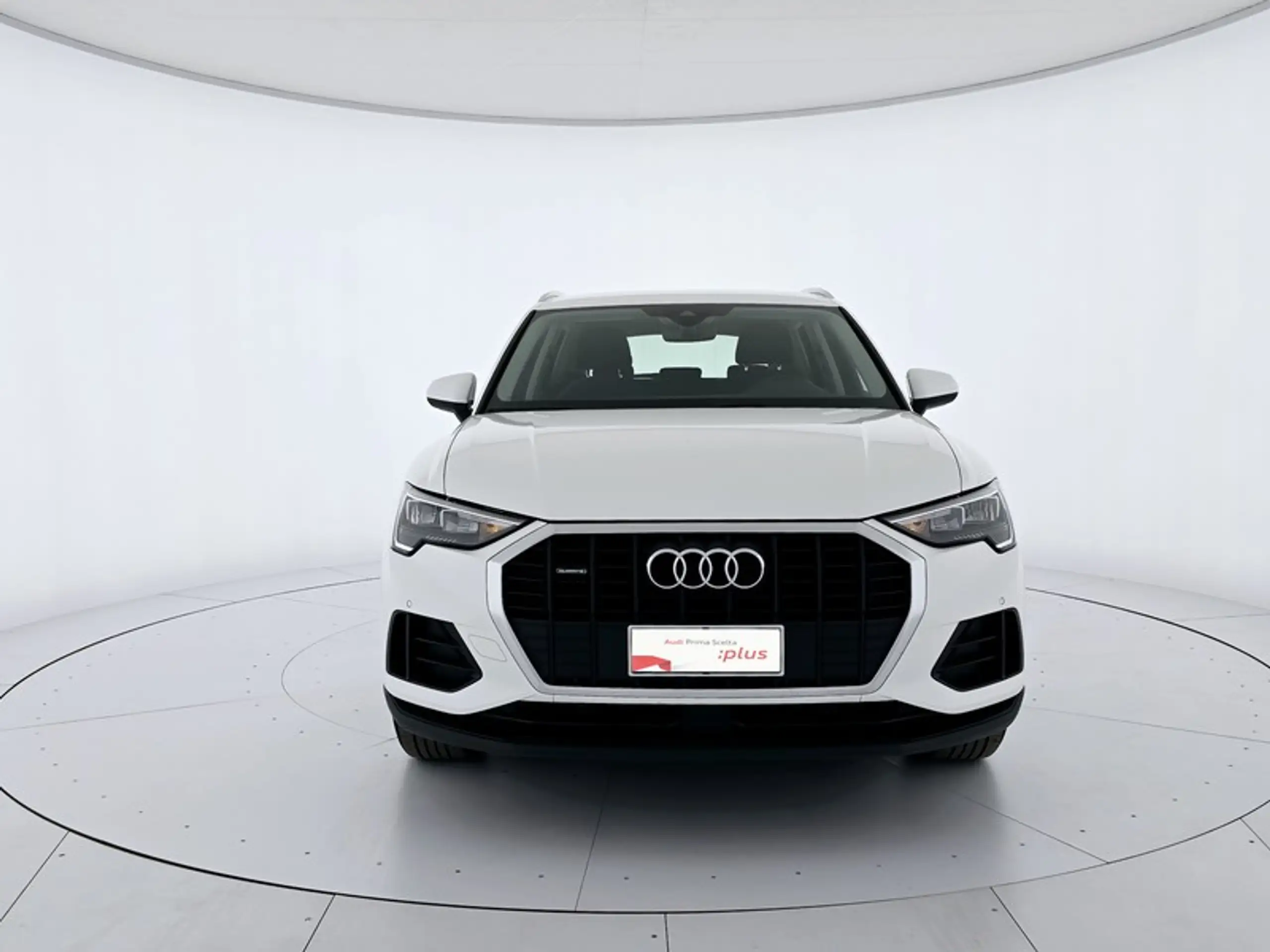 Audi - Q3