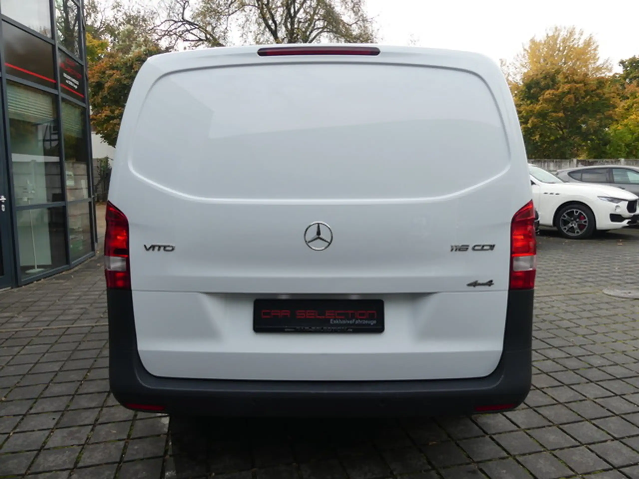 Mercedes-Benz - Vito