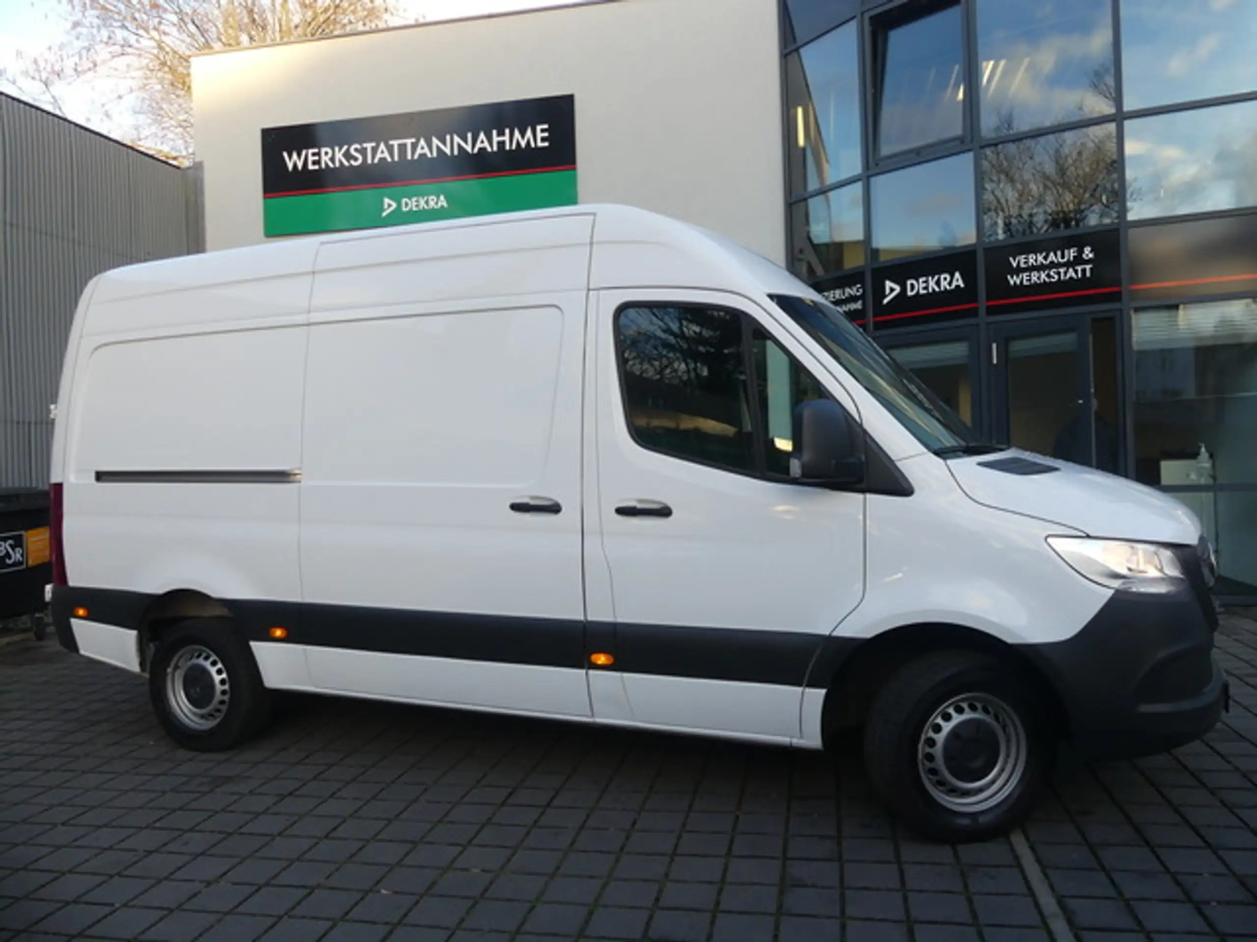 Mercedes-Benz - Sprinter