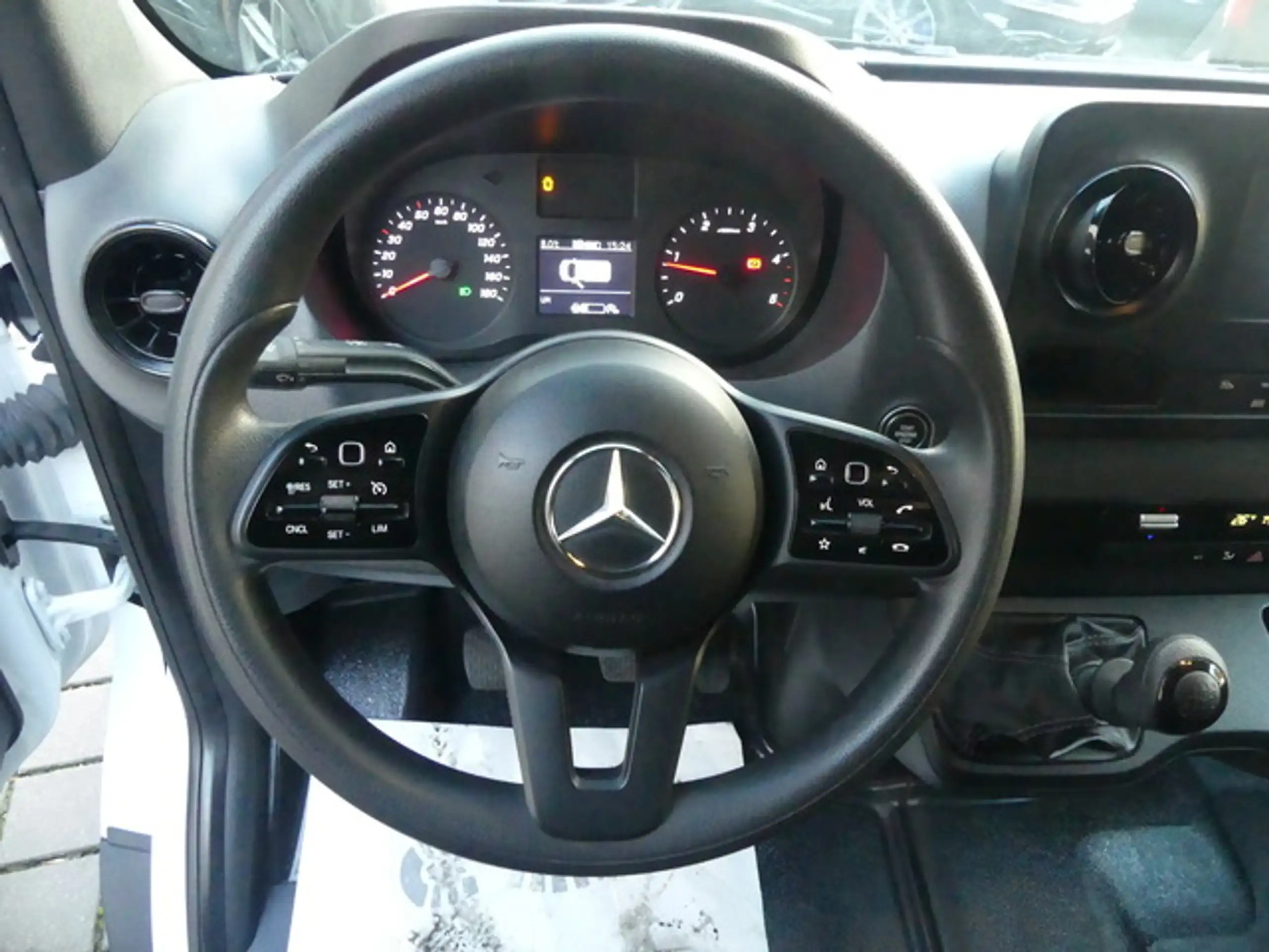 Mercedes-Benz - Sprinter