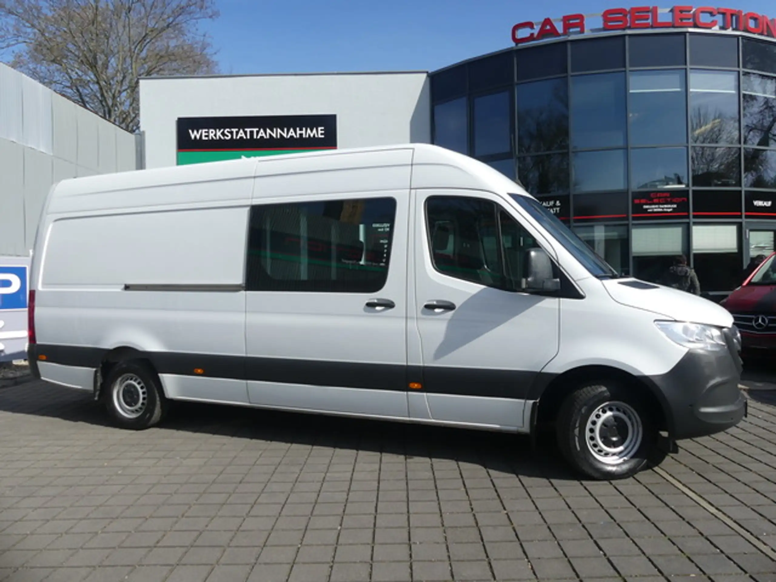 Mercedes-Benz - Sprinter