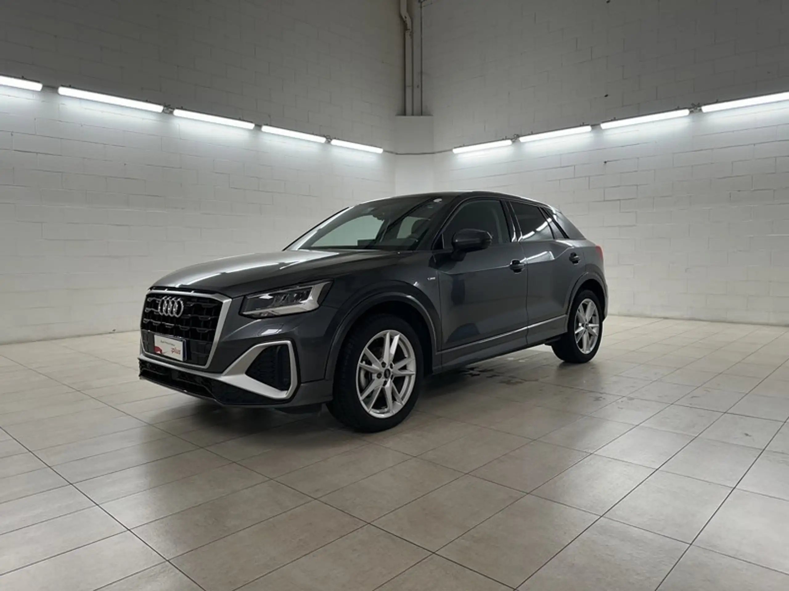 Audi - Q2