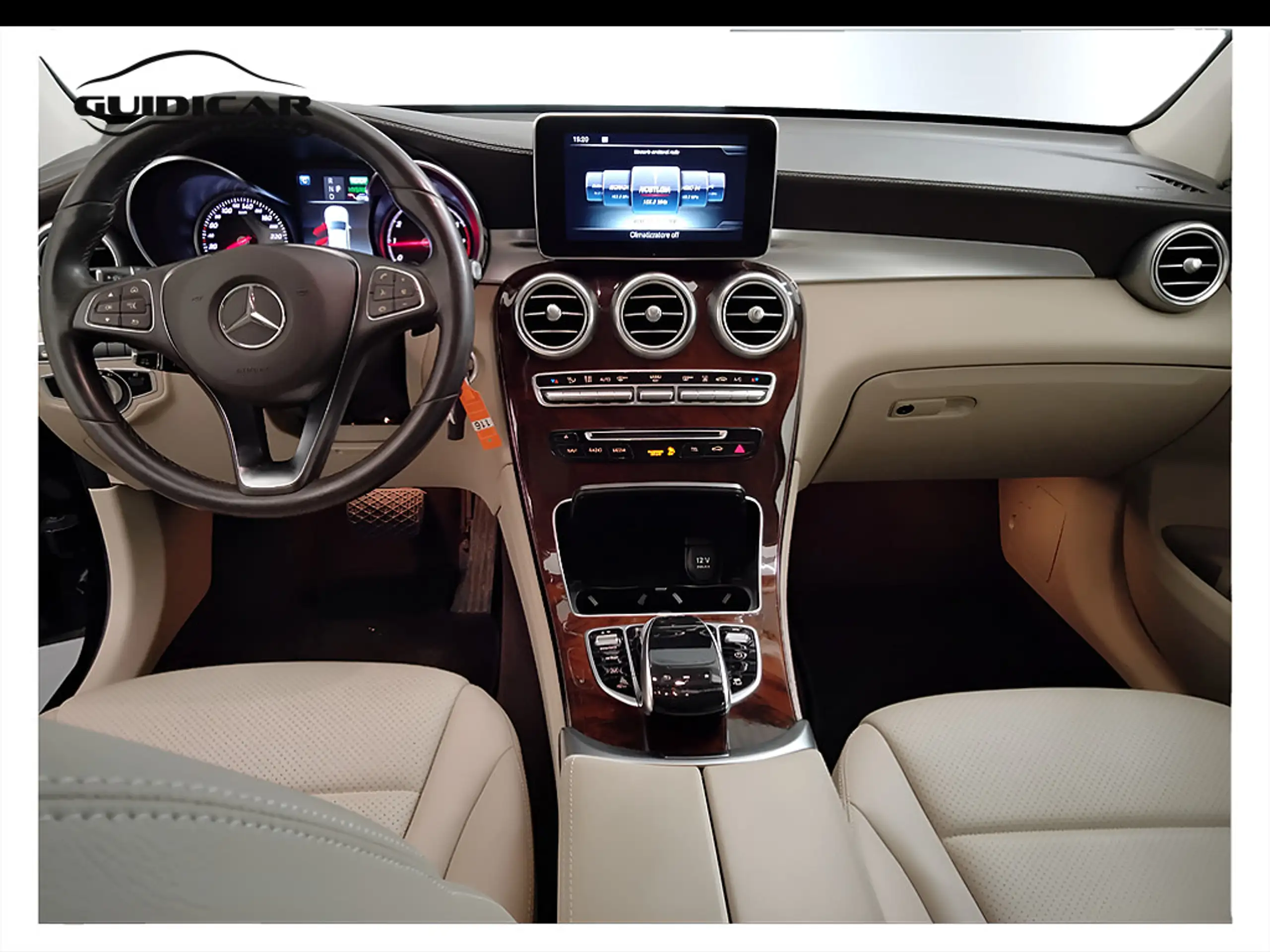 Mercedes-Benz - GLC 350