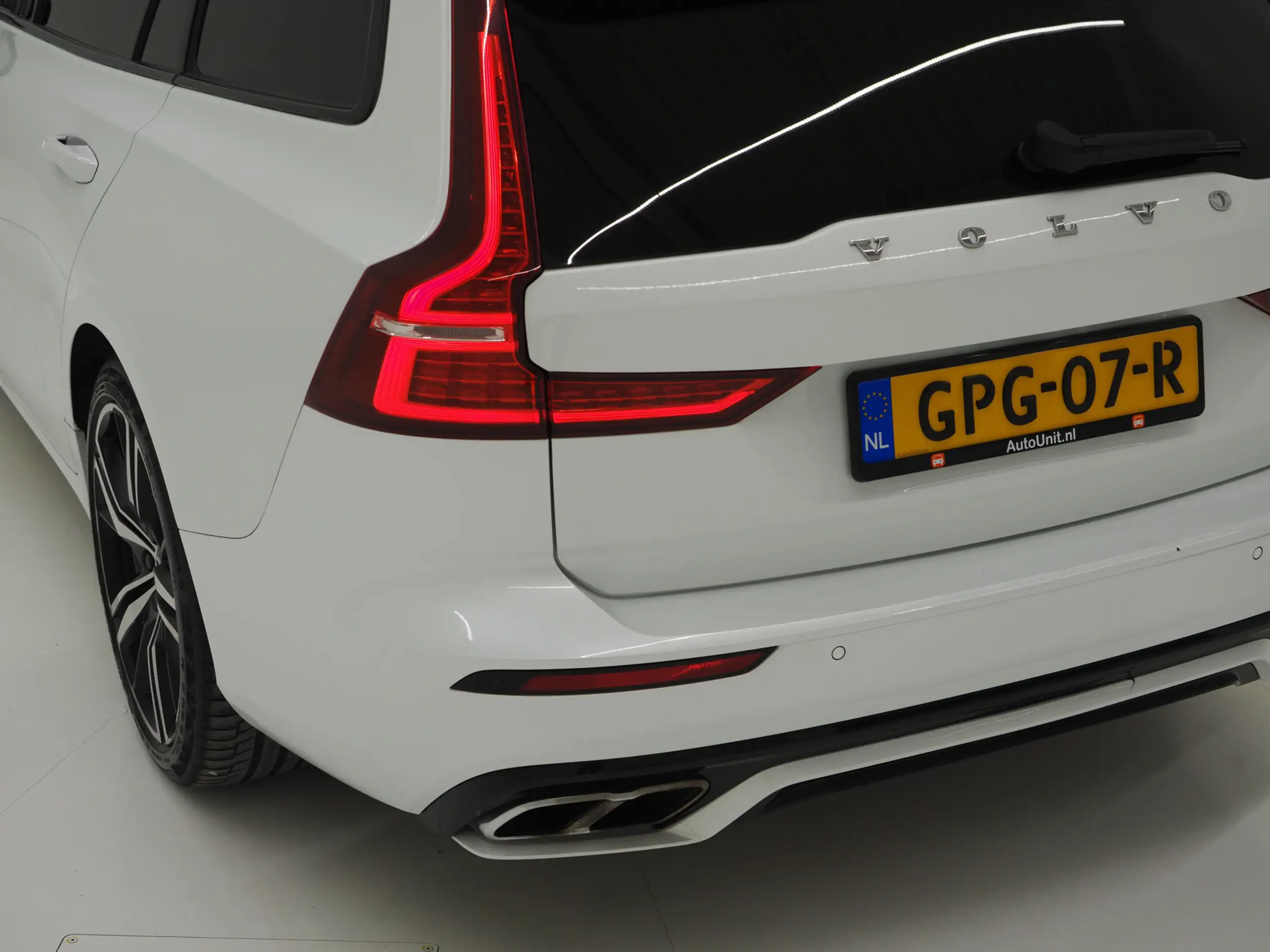 Volvo - V60