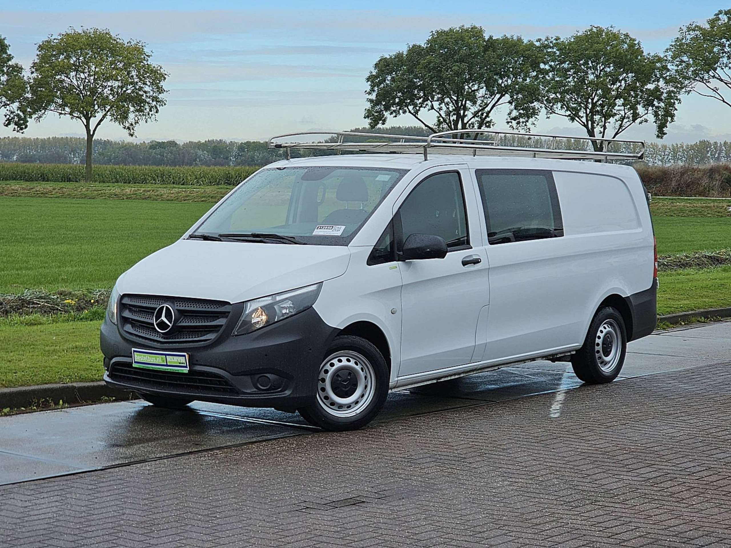 Mercedes-Benz - Vito