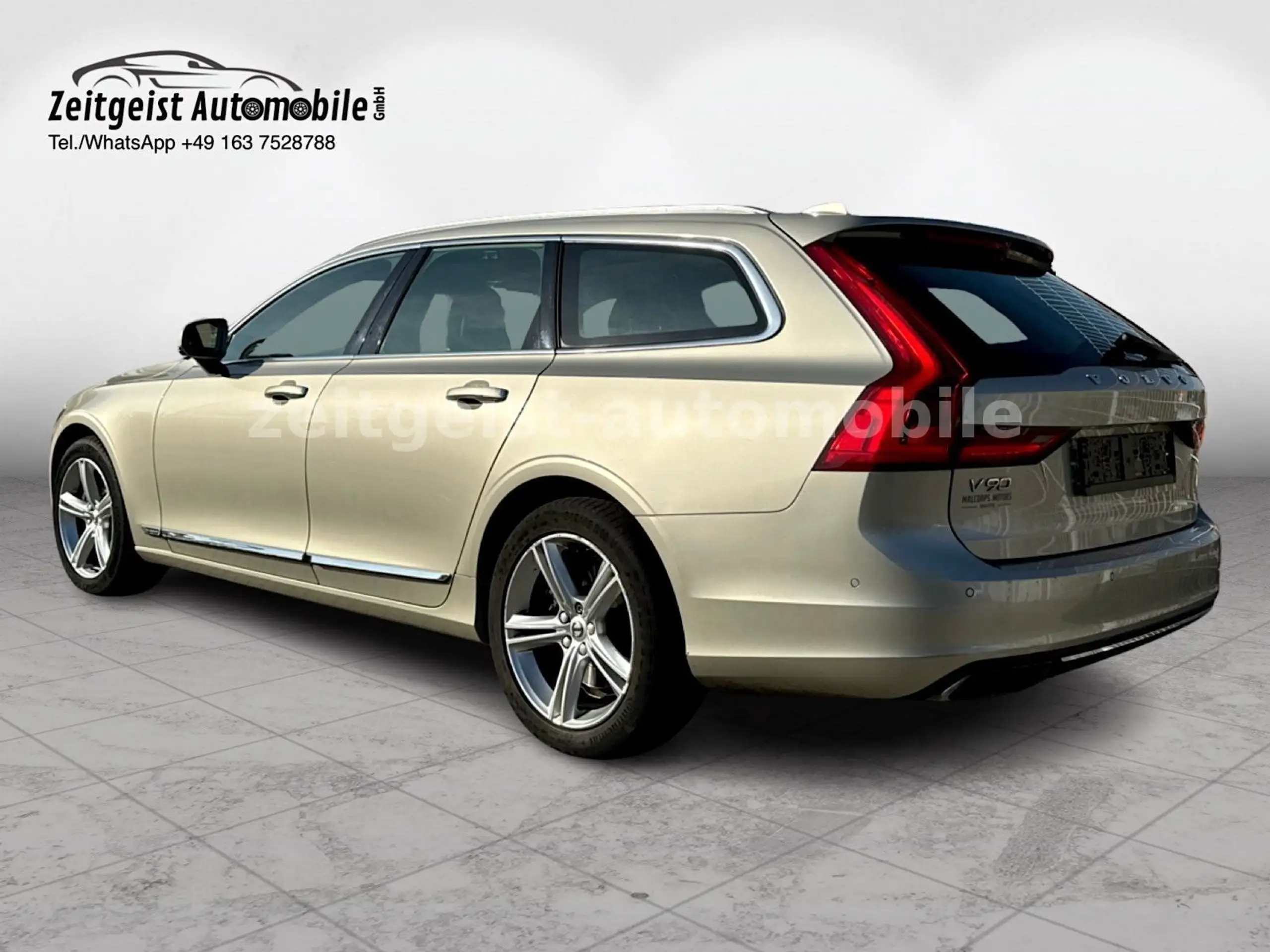 Volvo - V90