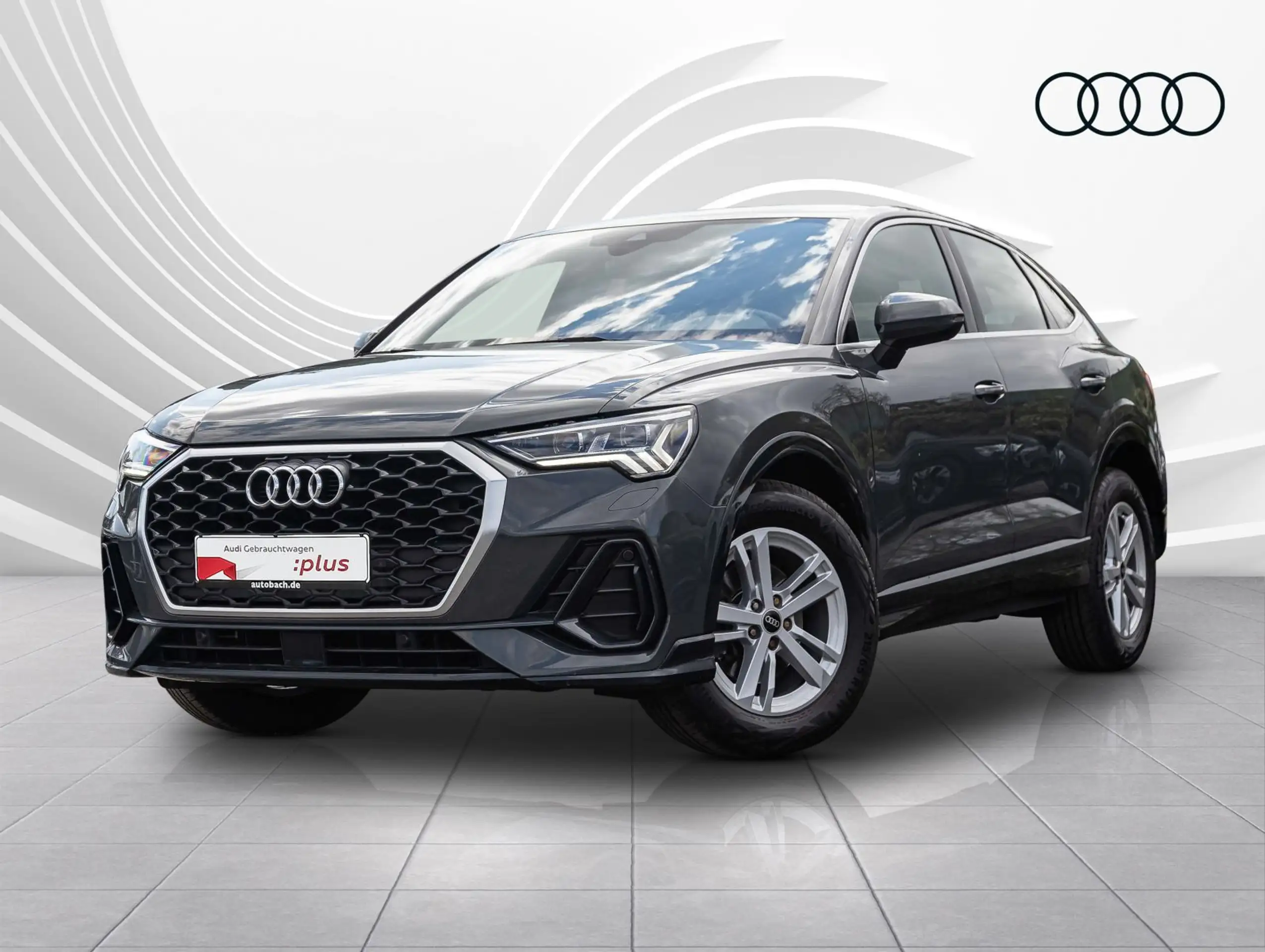 Audi - Q3