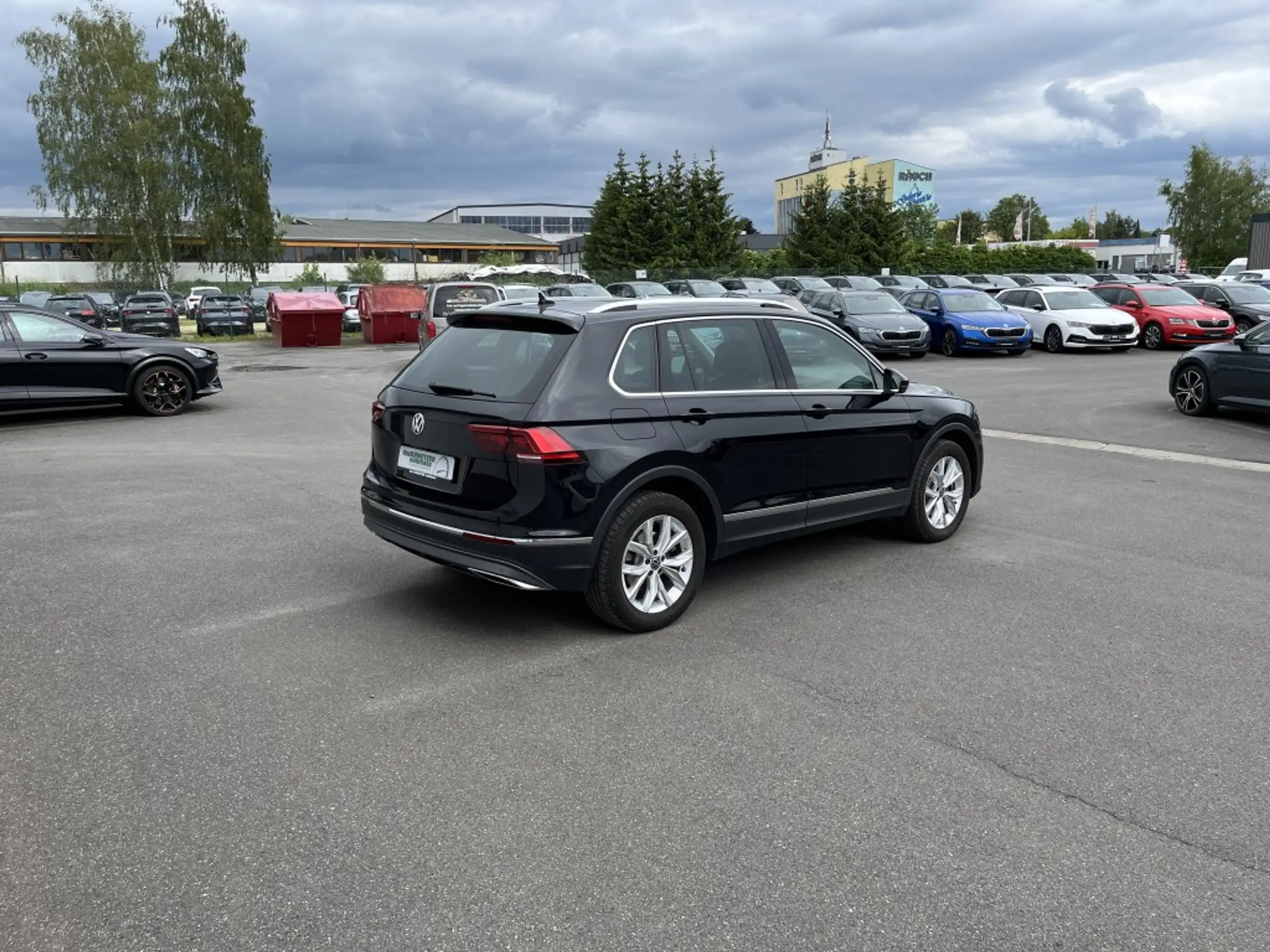 Volkswagen - Tiguan