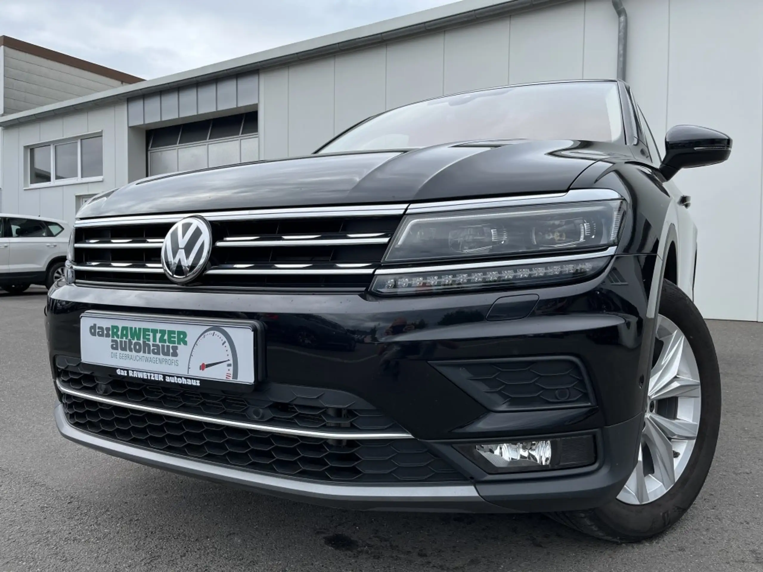 Volkswagen - Tiguan