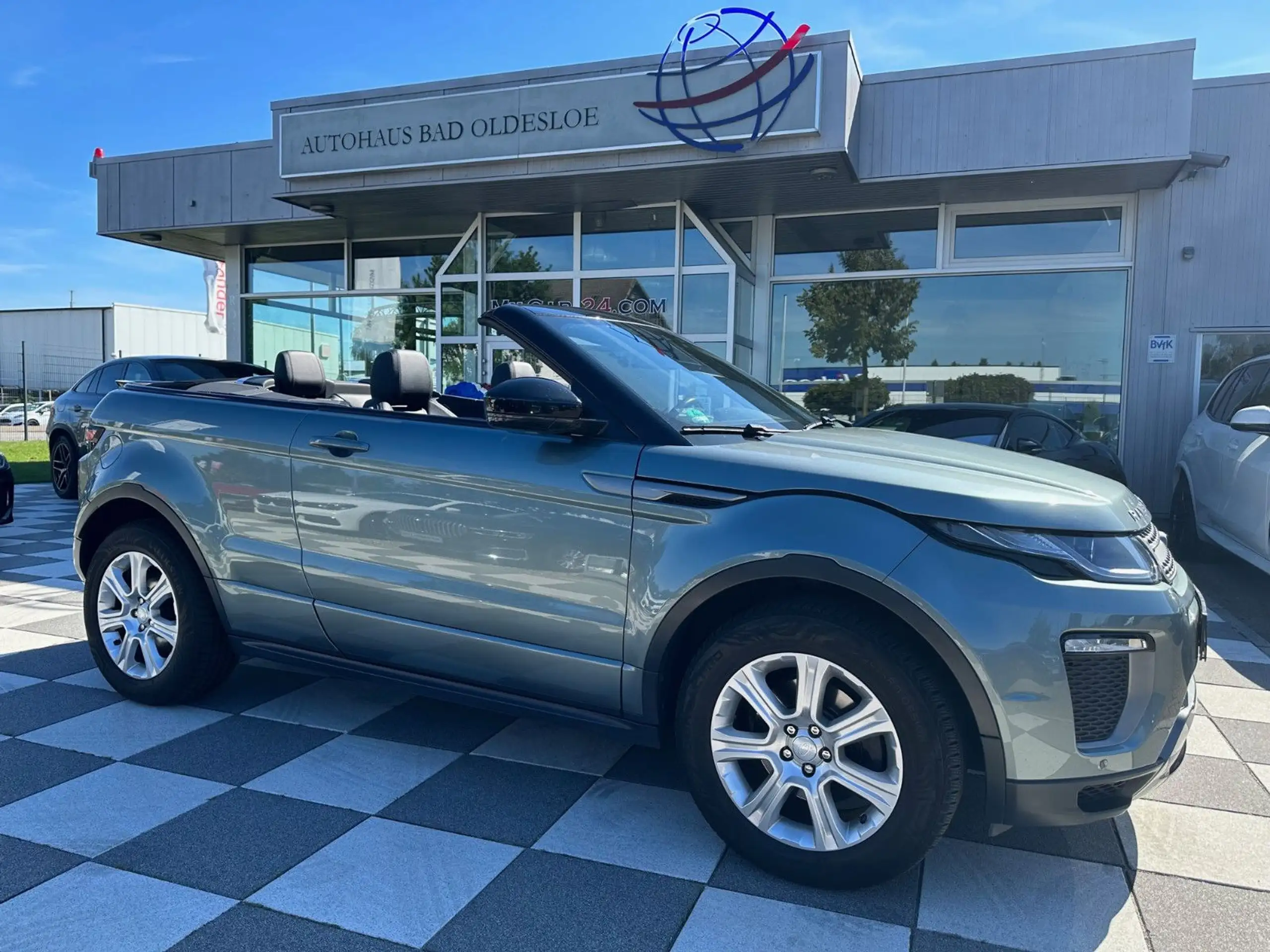 Land Rover - Range Rover Evoque