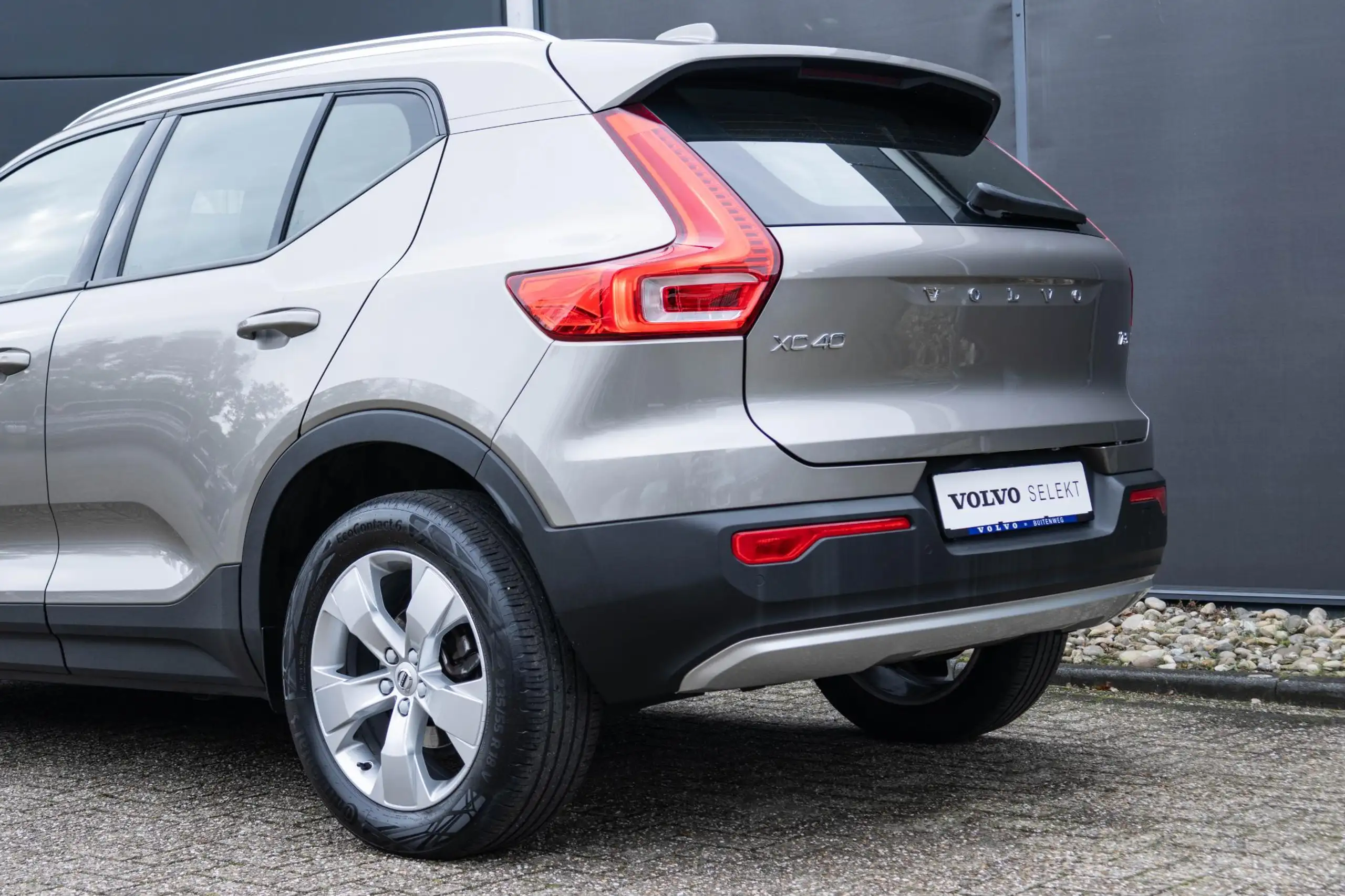 Volvo - XC40